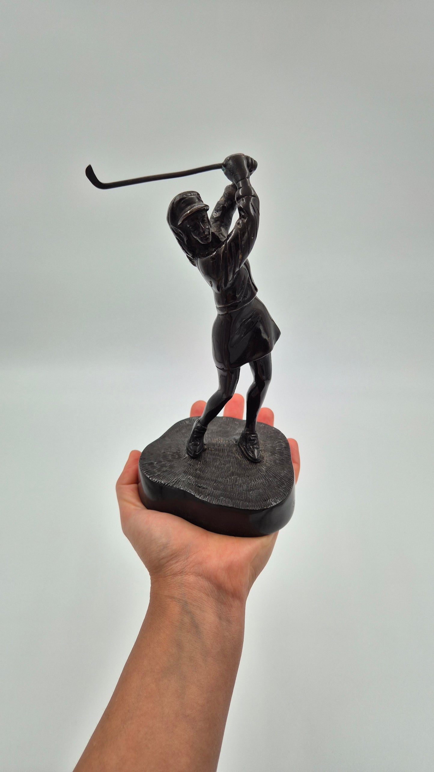 Vintage Bronze Female Golfer Figurine – Mid-Century Sports Sculpture