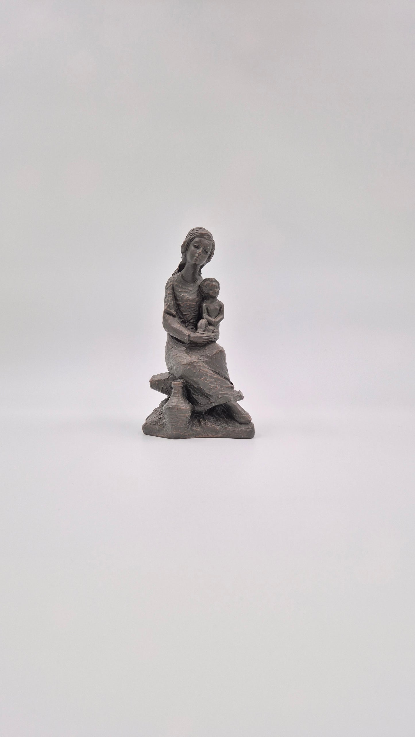 Mother & Child Sculpture – Vintage Nordic Figurine of Love and Warmth