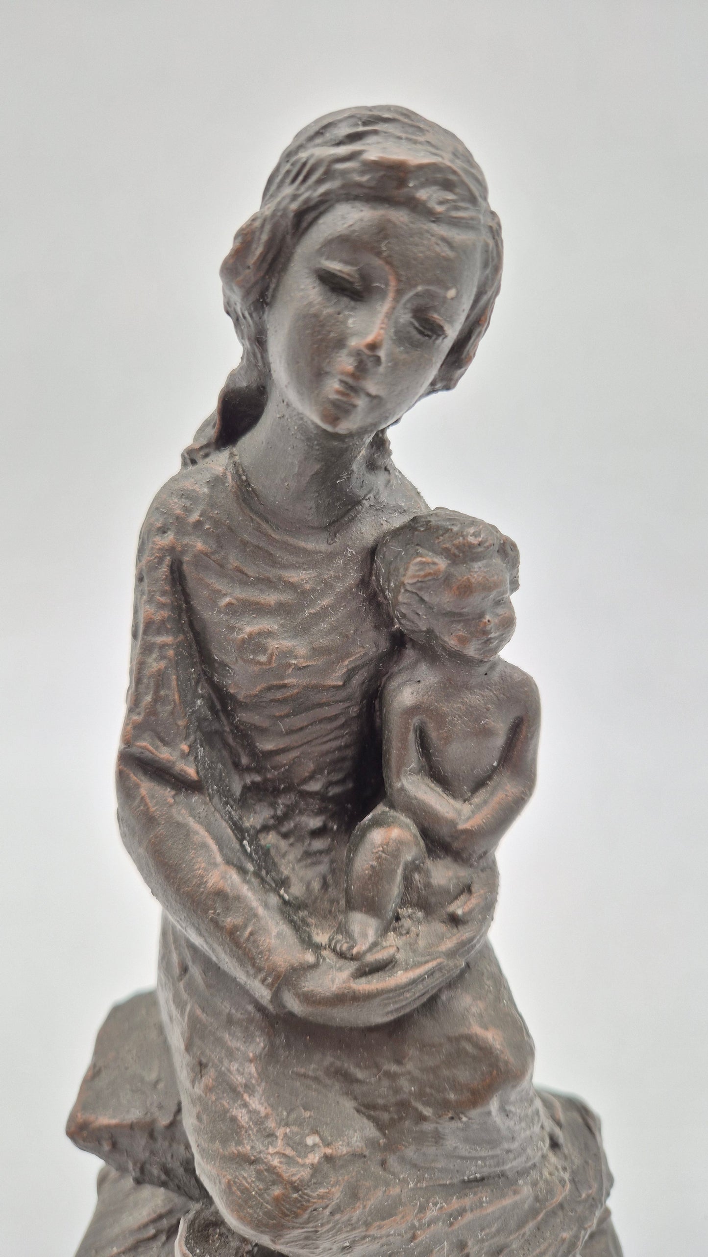 Mother & Child Sculpture – Vintage Nordic Figurine of Love and Warmth
