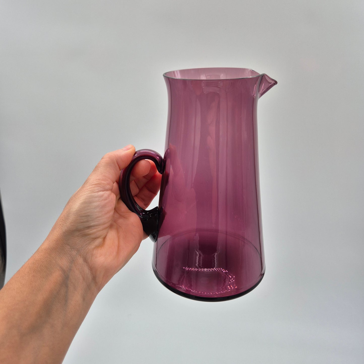 Kumela Purple Glass Jug – Vintage Finnish Glassware