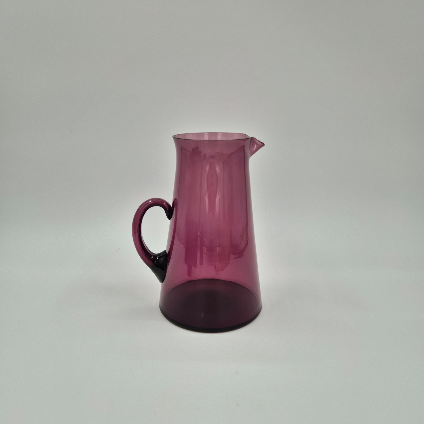 Kumela Purple Glass Jug – Vintage Finnish Glassware