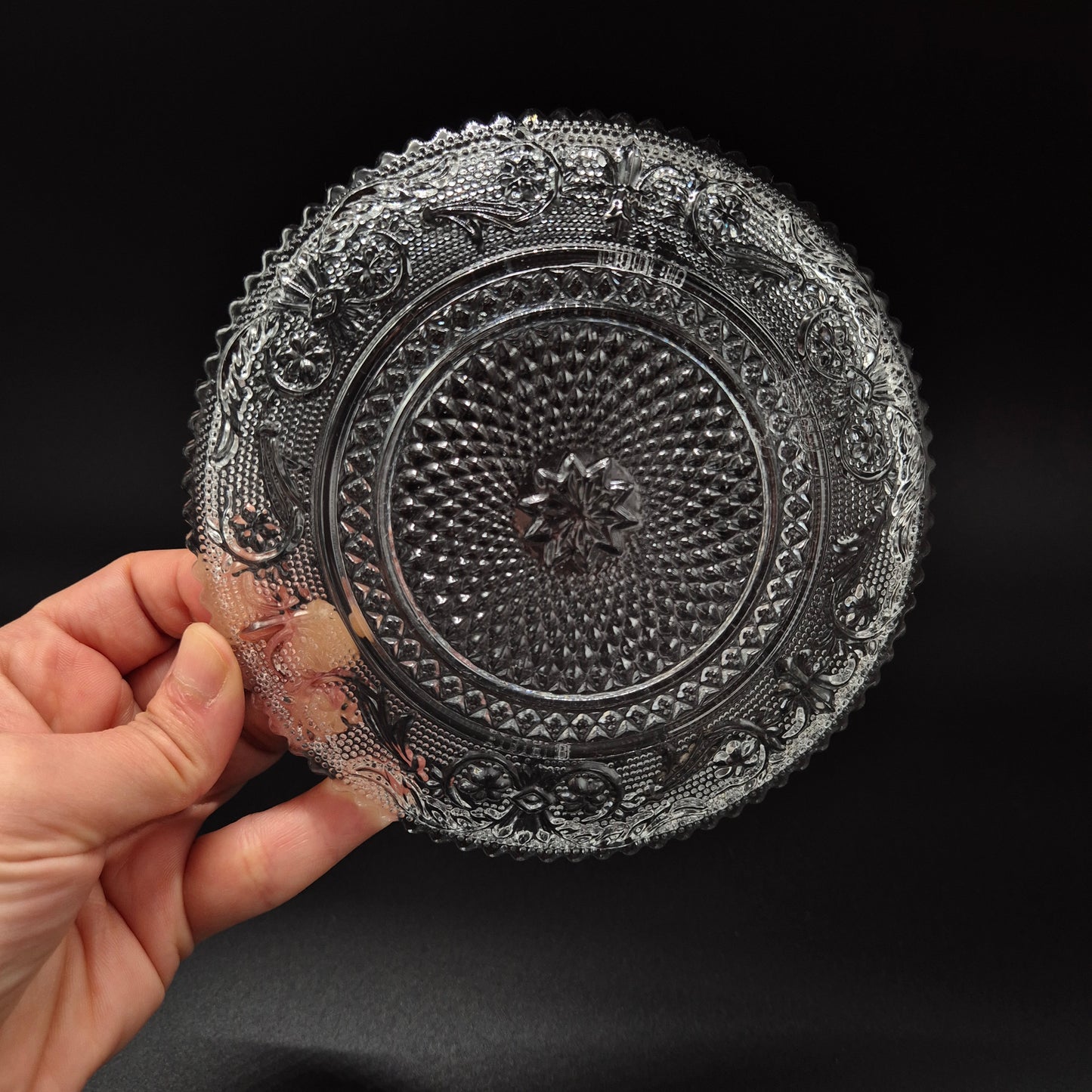 Vintage Dessert Plate – Elegant Retro Tableware (Set of Six)