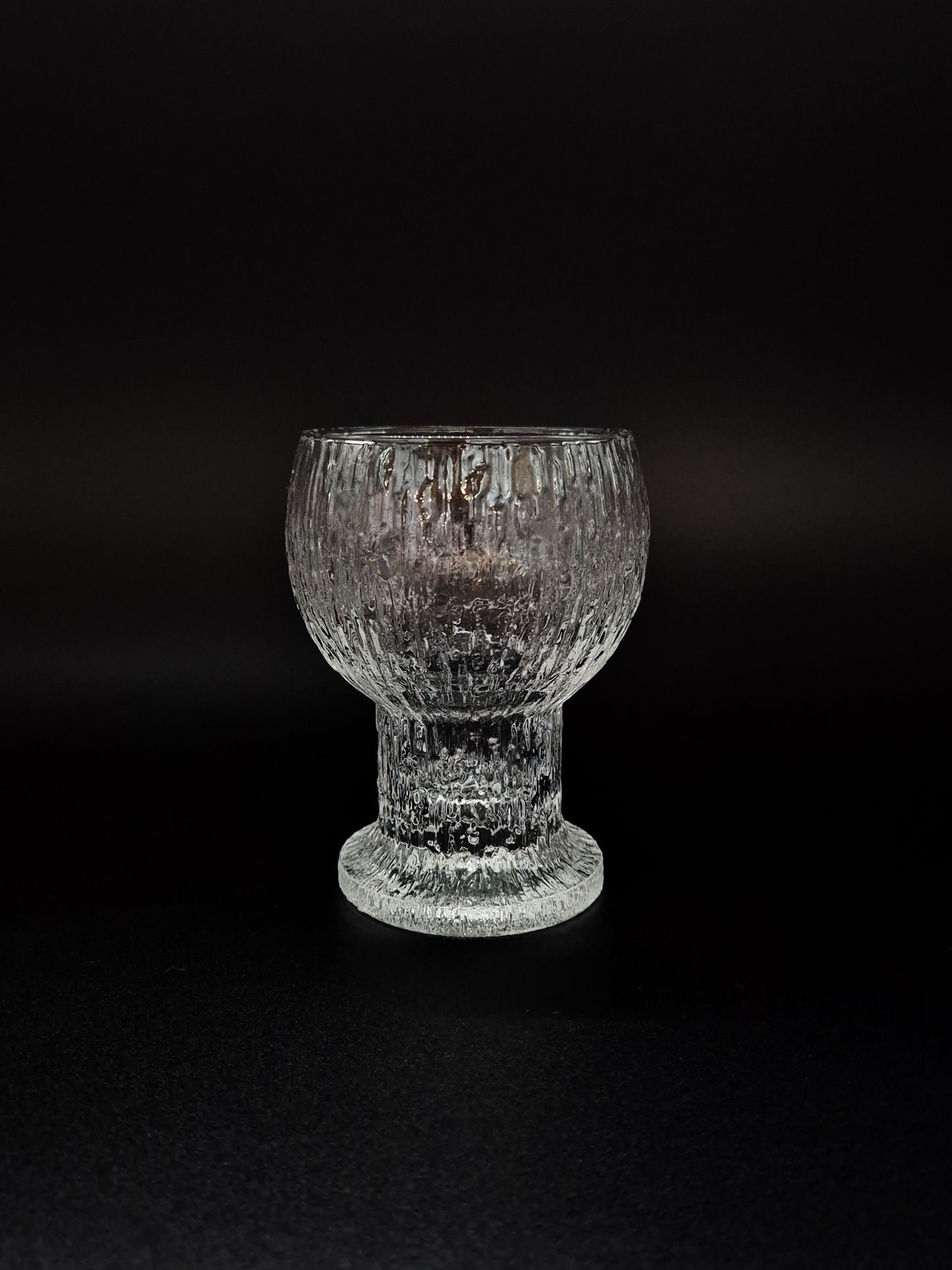 Iittala Kekkerit White Wine Glasses by Timo Sarpaneva (1973–1986)