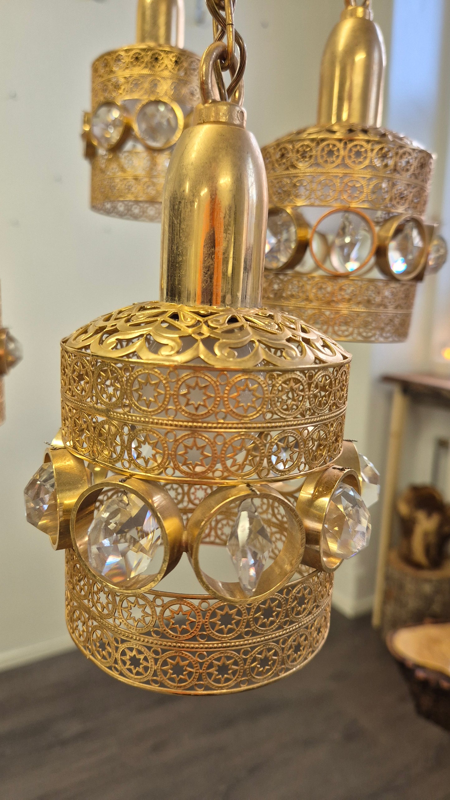 Turun Kristalli Vintage-Style Brass Crystal Chandelier