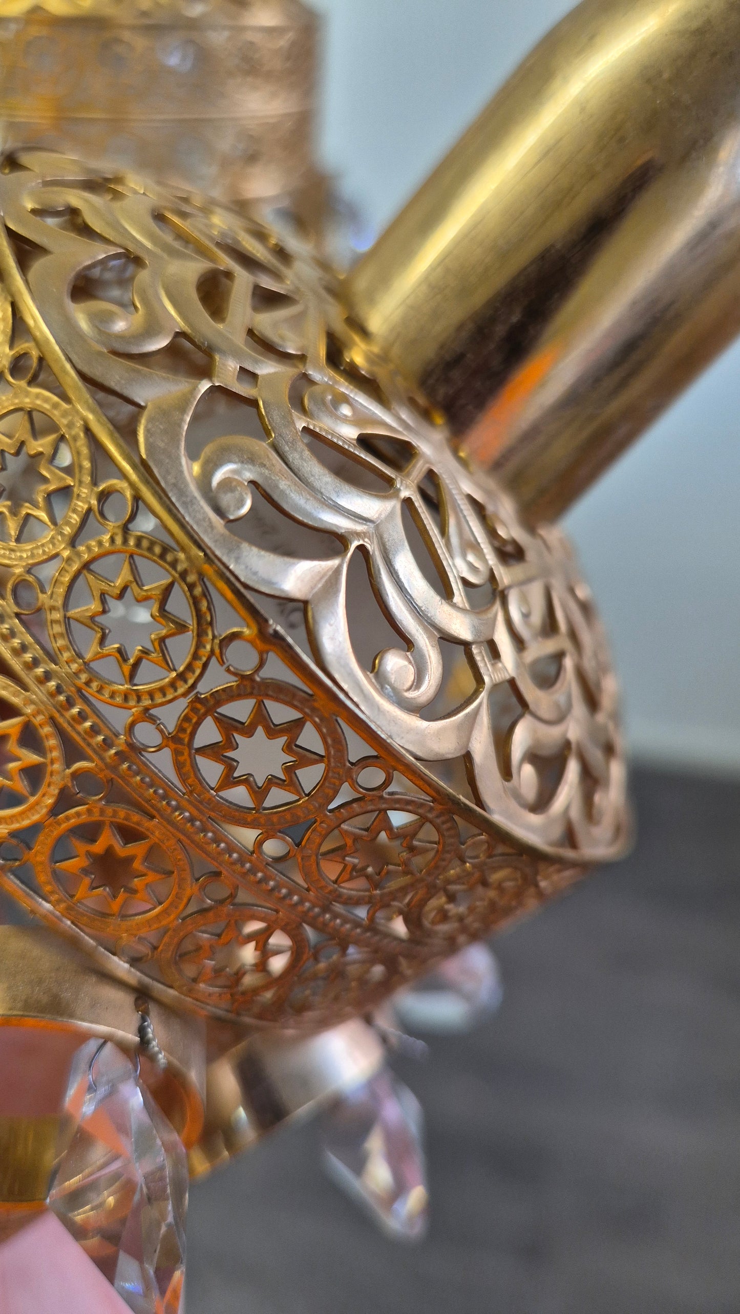 Turun Kristalli Vintage-Style Brass Crystal Chandelier