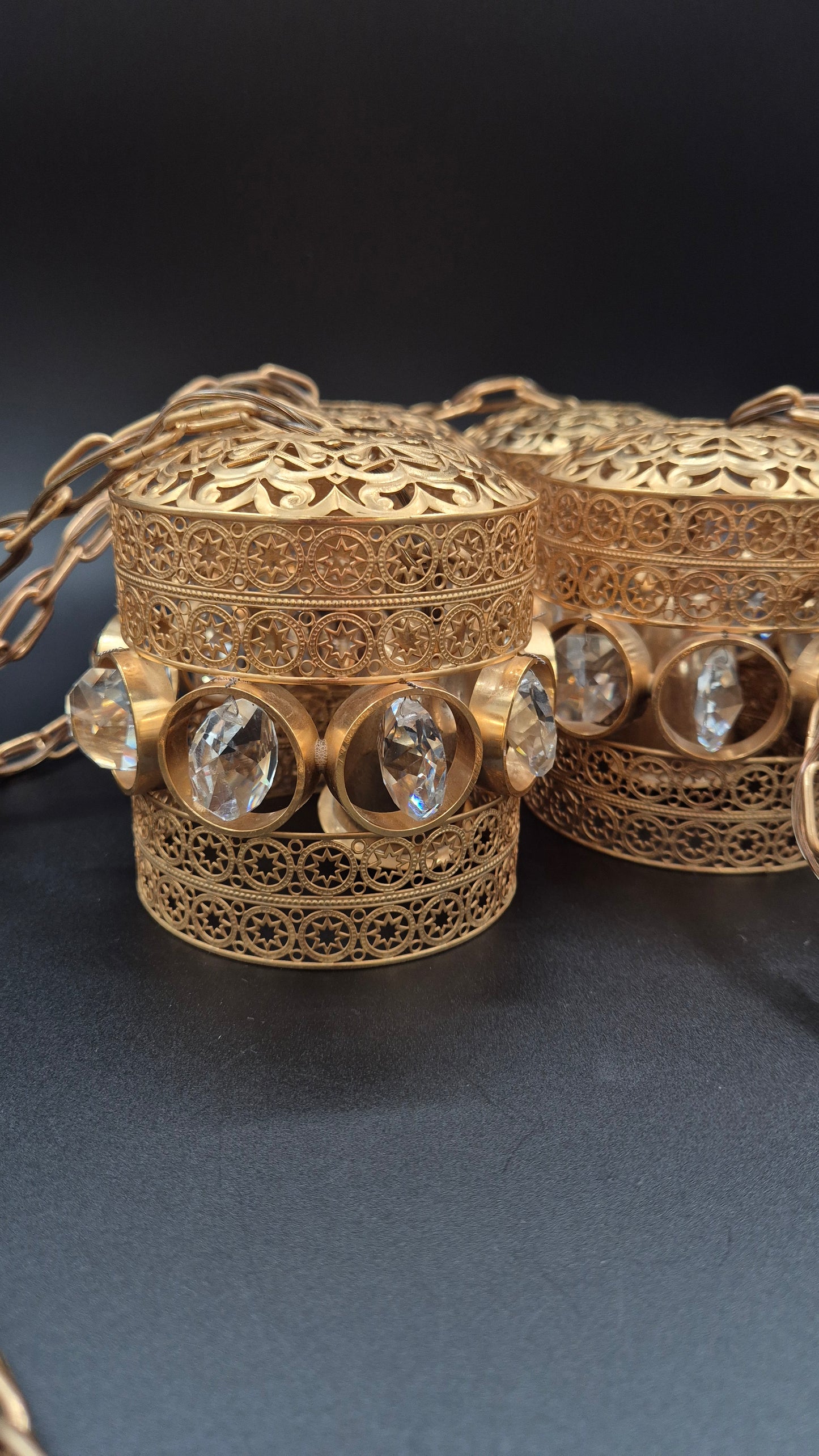 Turun Kristalli Vintage-Style Brass Crystal Chandelier