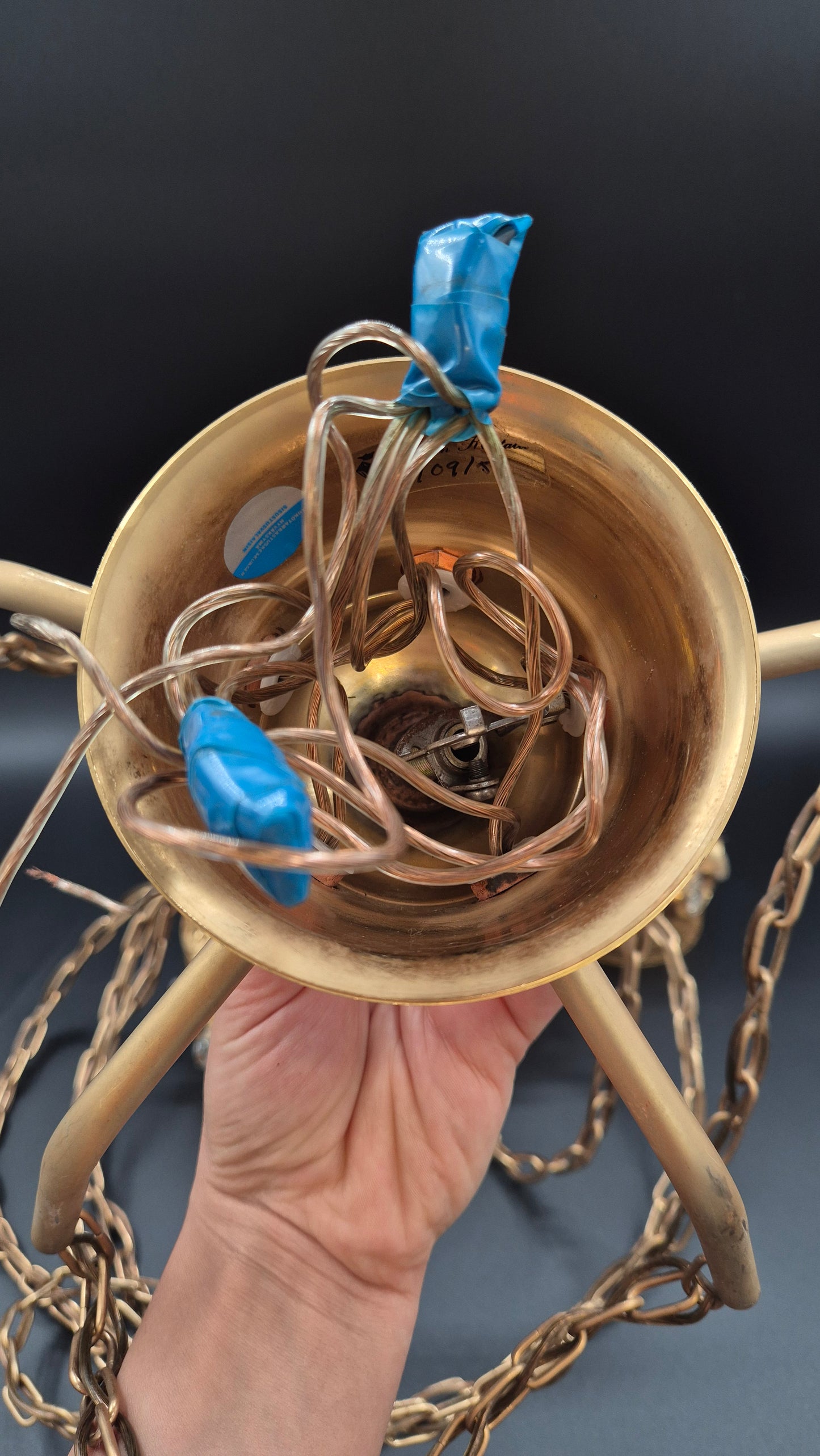 Turun Kristalli Vintage-Style Brass Crystal Chandelier