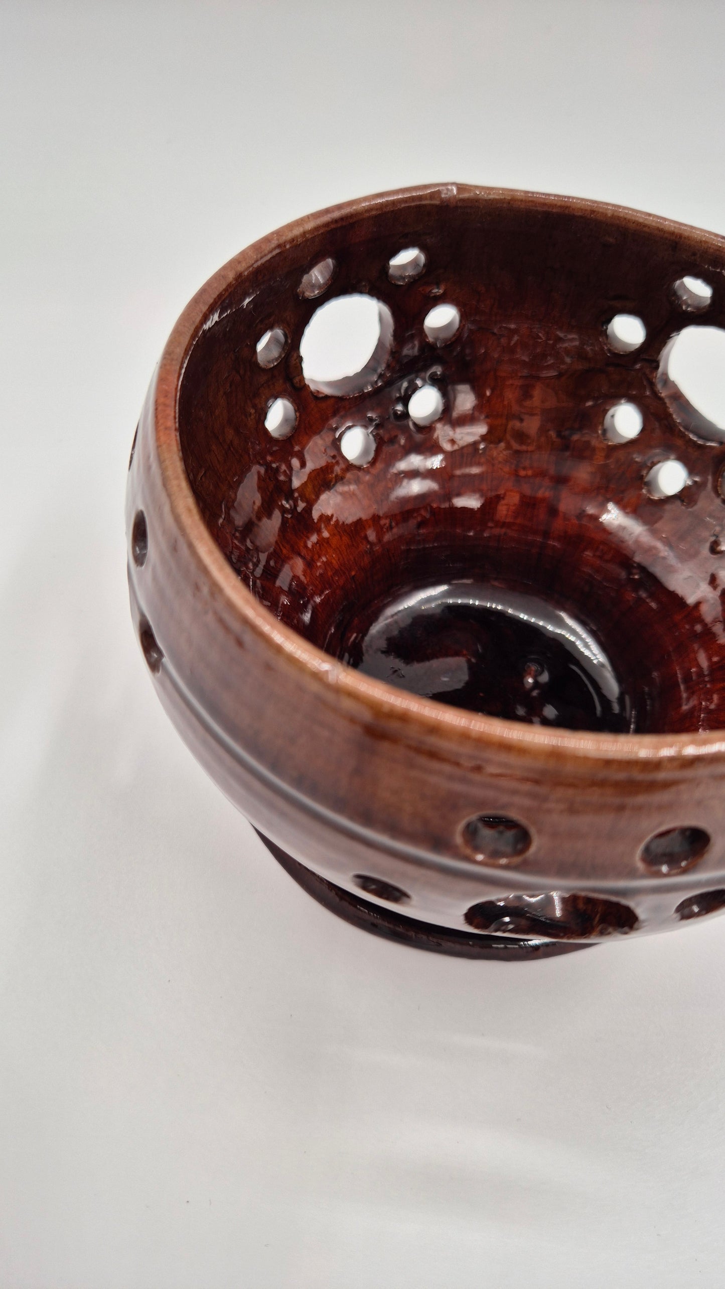 Vintage Beldjuskin Clay Pot – Handcrafted Rustic Ceramic Vessel