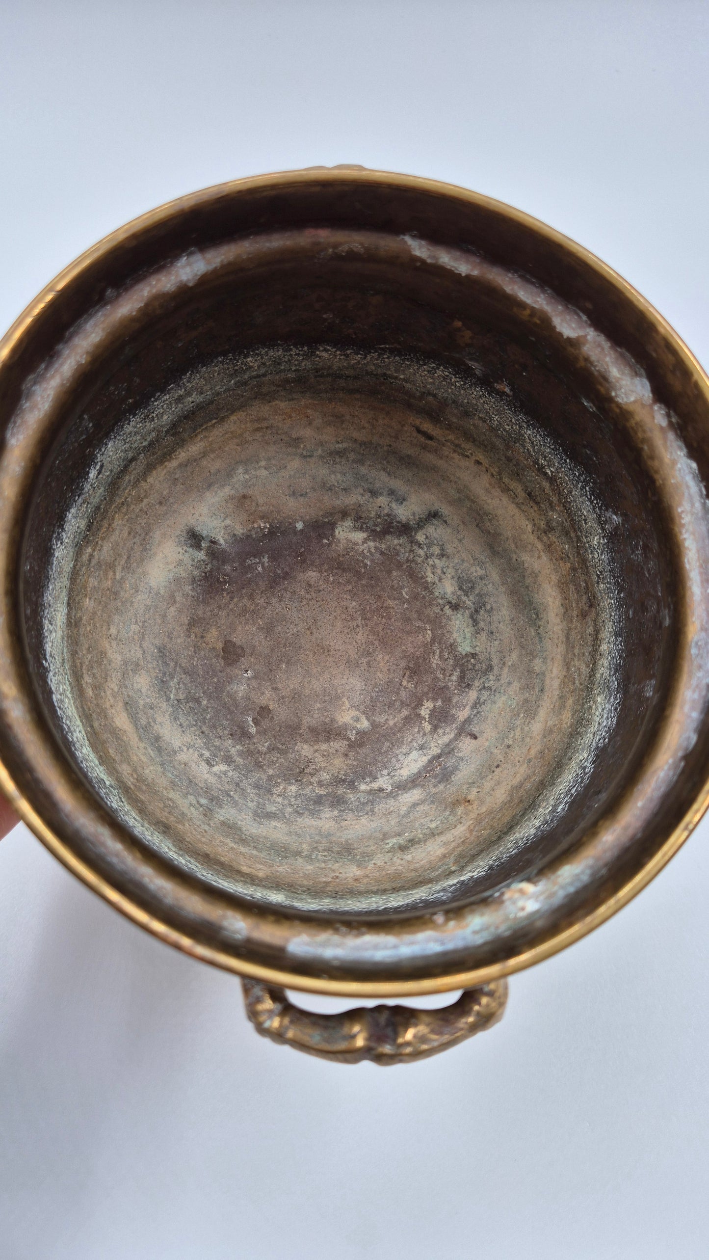 Cache-pot / pot de fleurs vintage en laiton