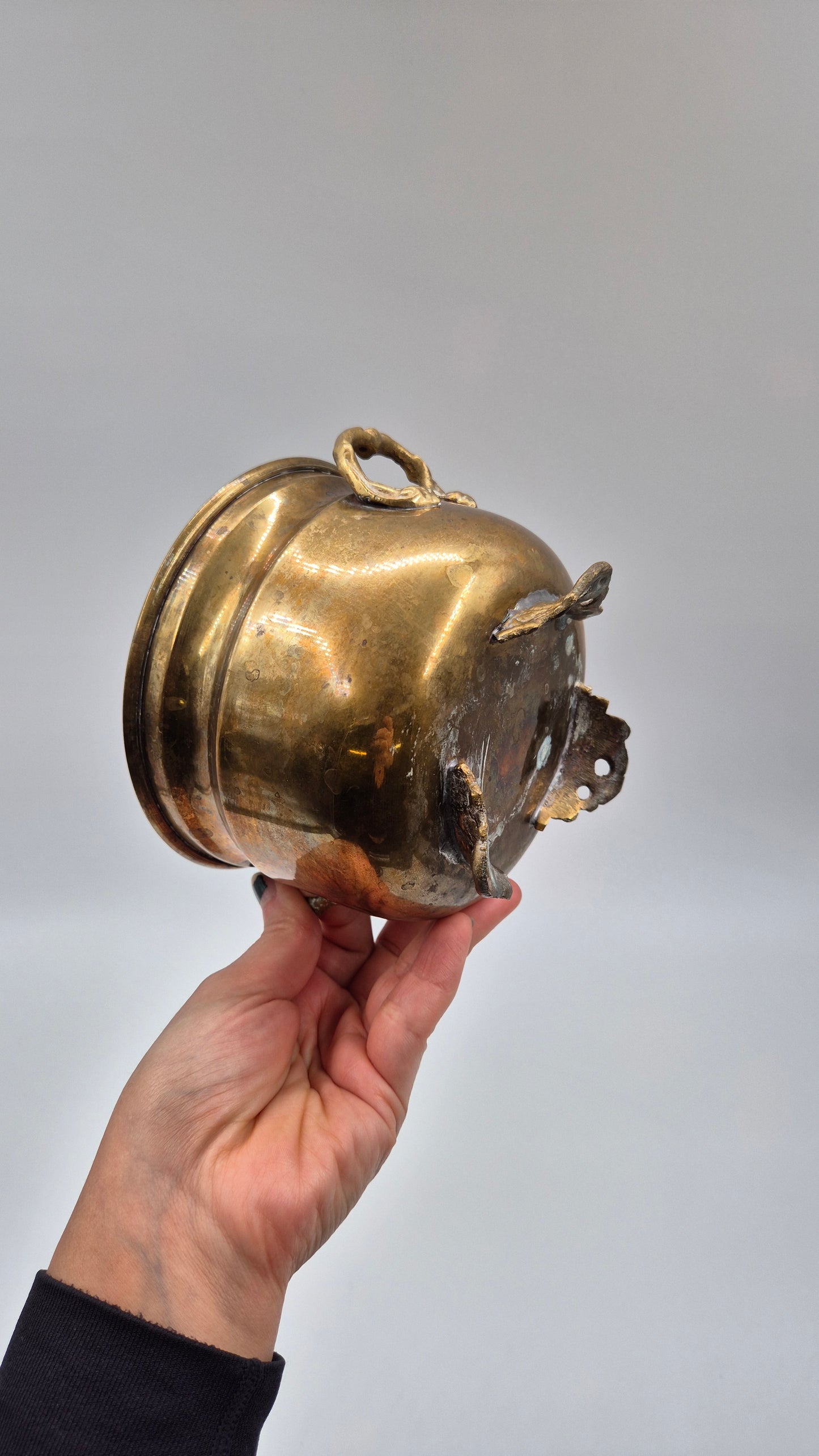 Cache-pot / pot de fleurs vintage en laiton