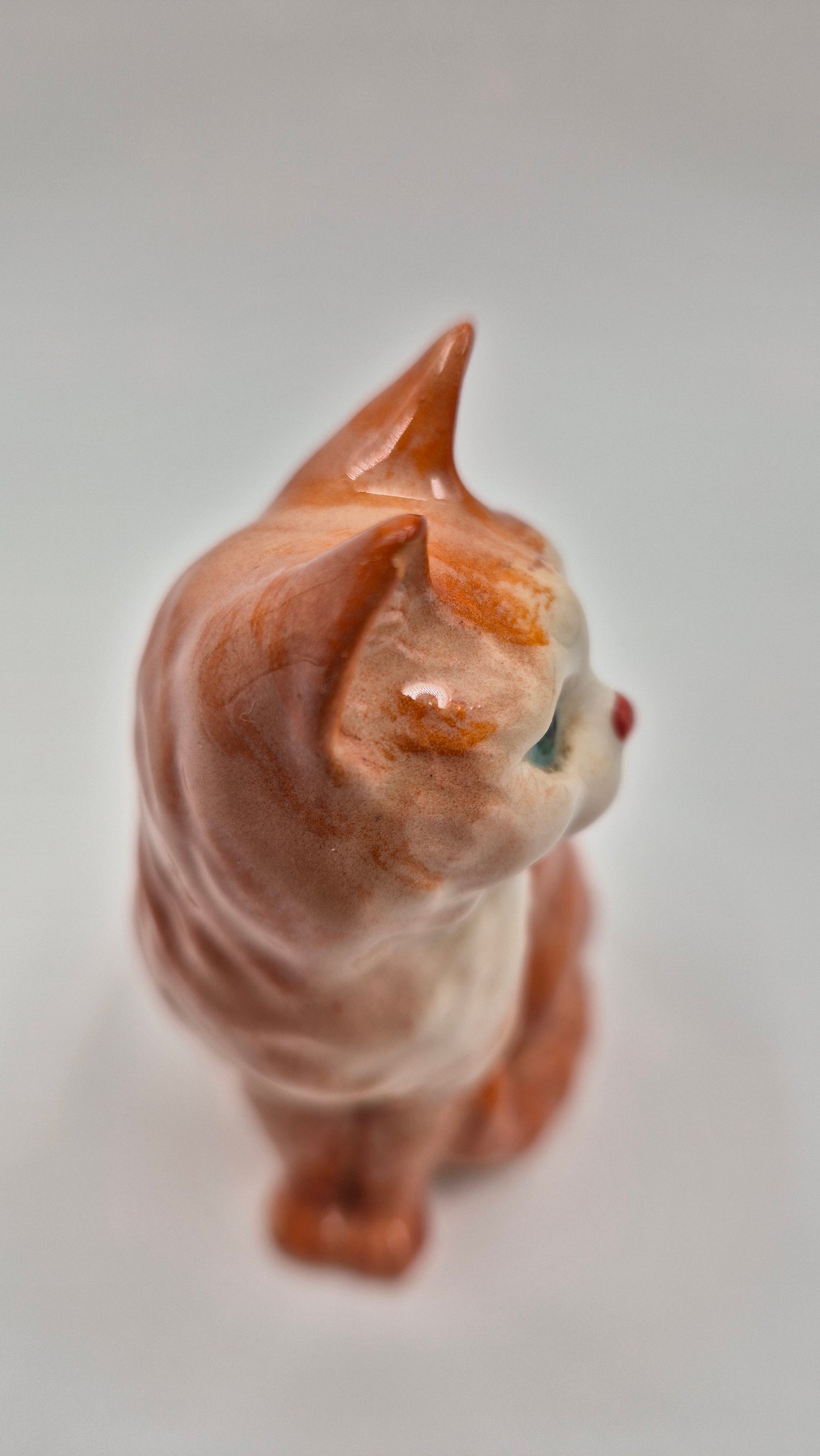 Beswick Cat Figure – Collectible Porcelain Cat