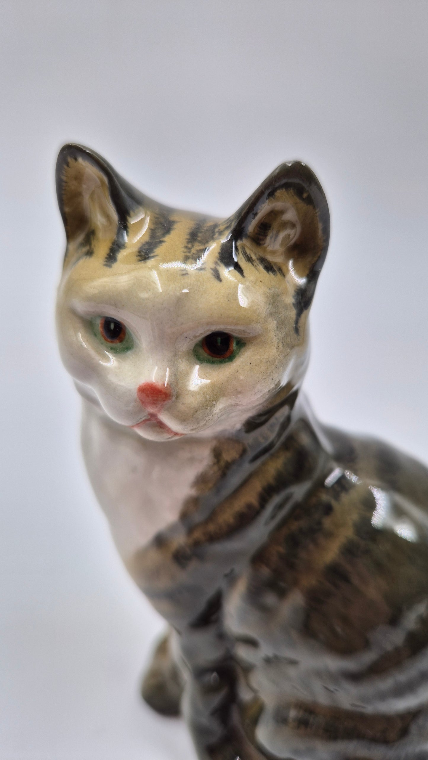Figurine de chat Beswick vintage – Céramique peinte à la main