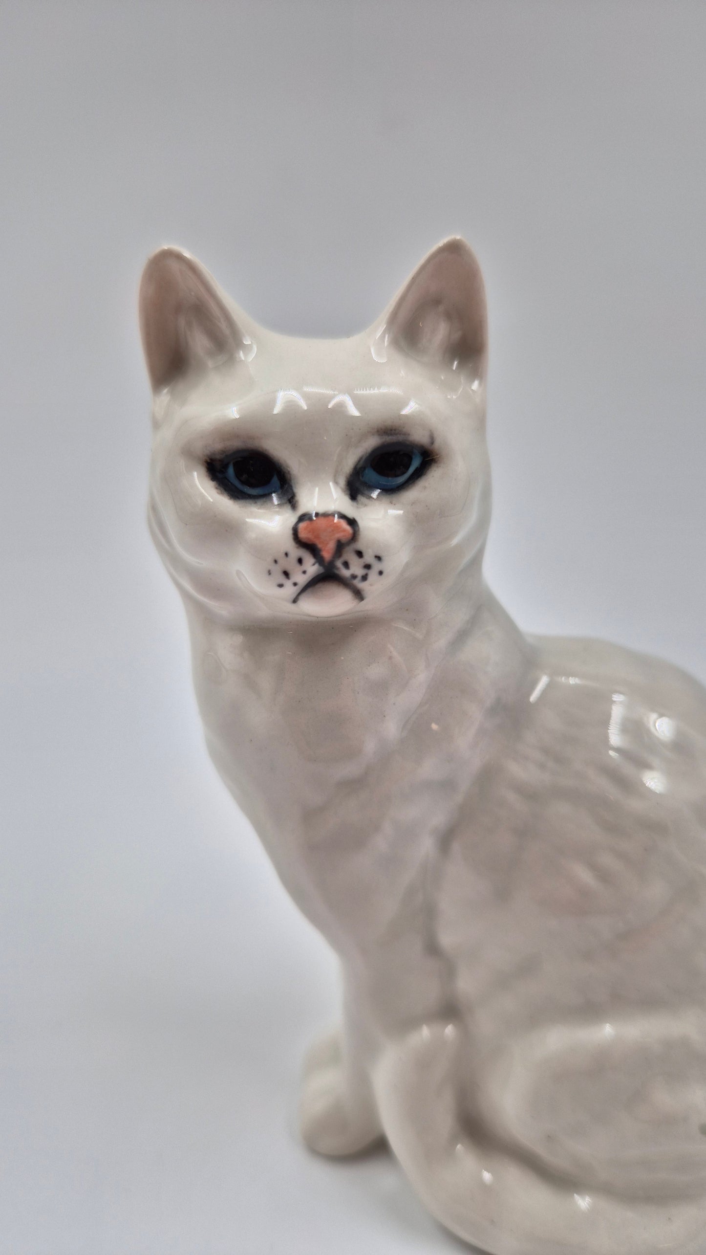 Figurine de chat Beswick – Chat en porcelaine de collection