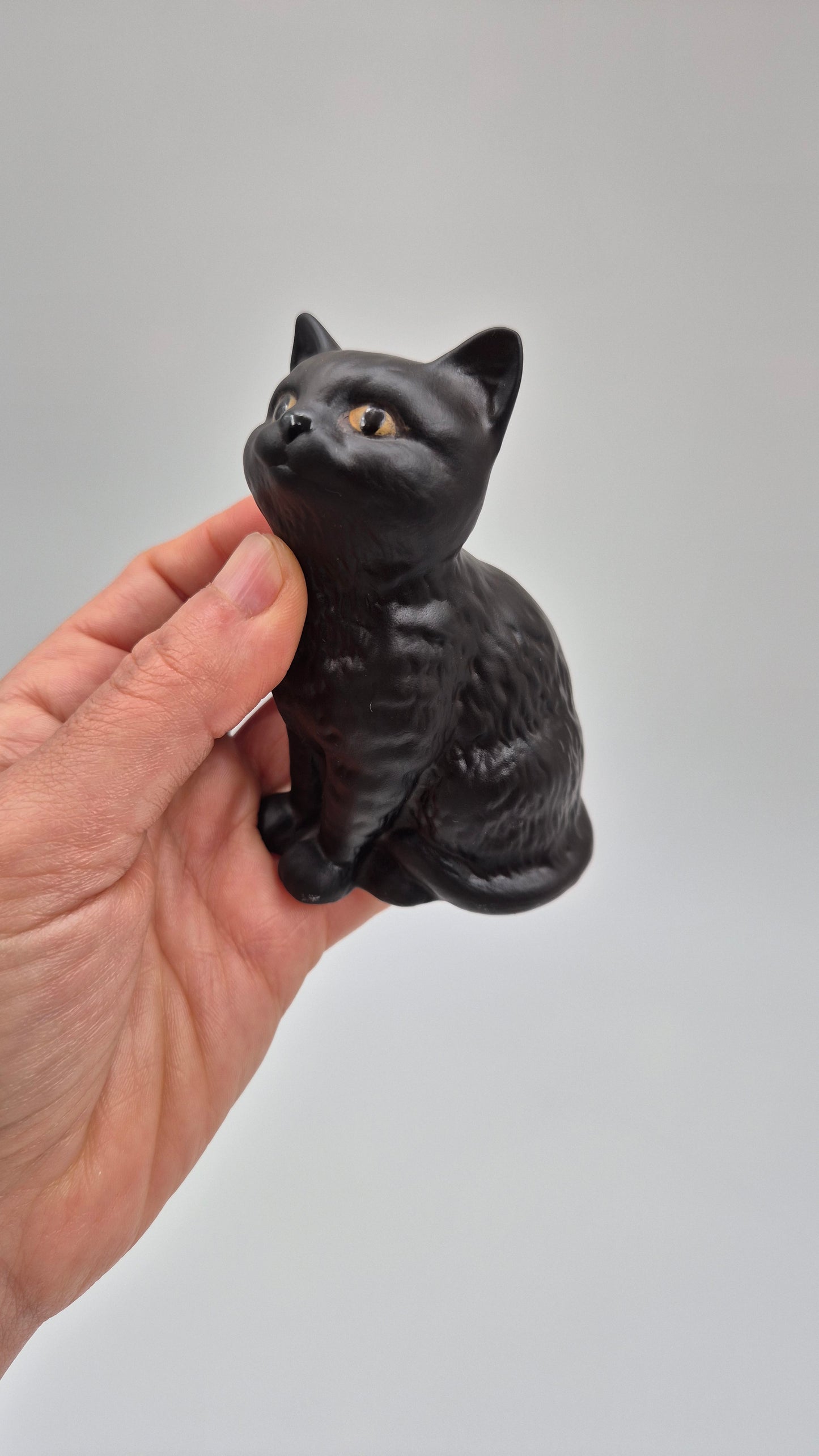 Beswick Cat Figure – Collectible Porcelain Cat