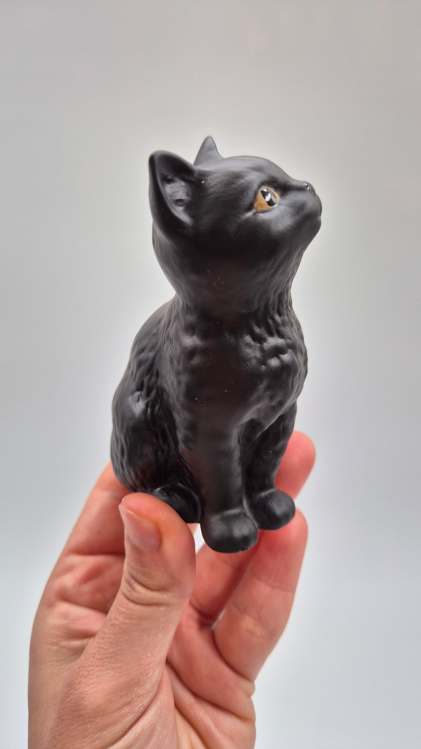 Beswick Cat Figure – Collectible Porcelain Cat