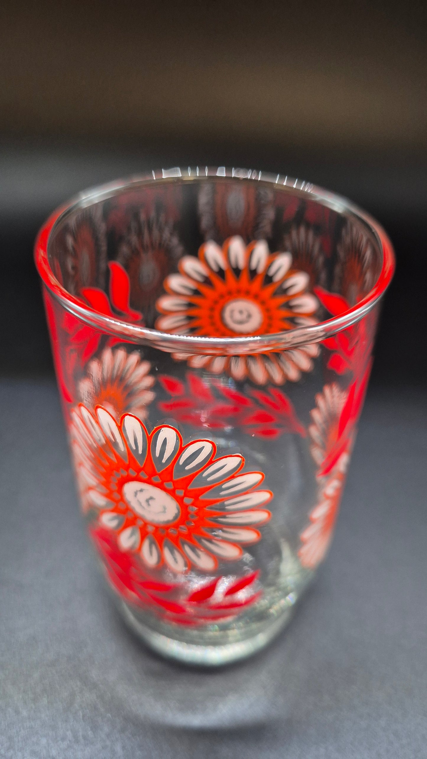 Verre à boire rétro