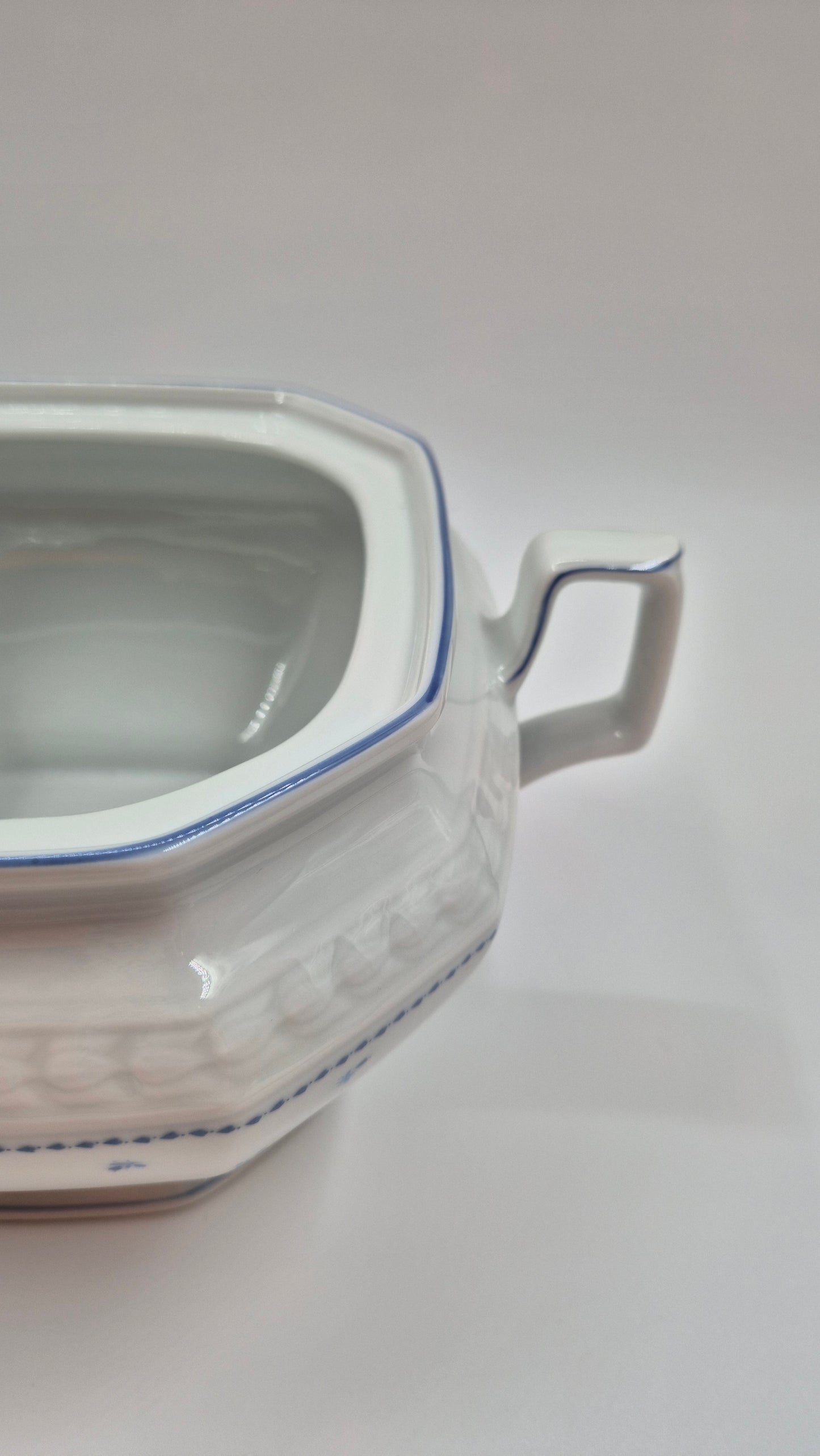 Seltmann Weiden Bavaria Soup Tureen