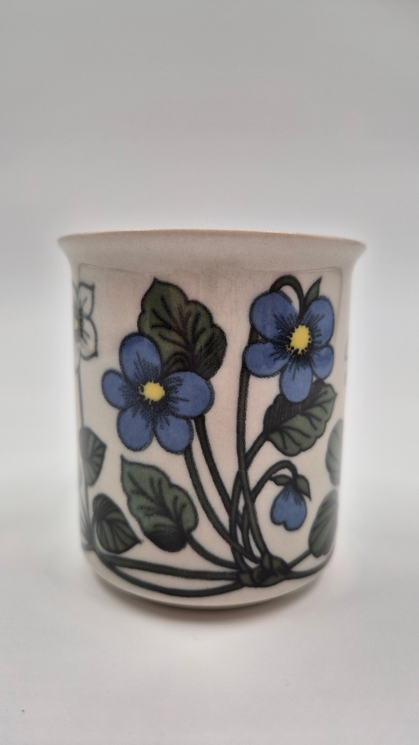 Vintage Arabia Finland Flora Coffee Cup & Saucer - Esteri Tomula