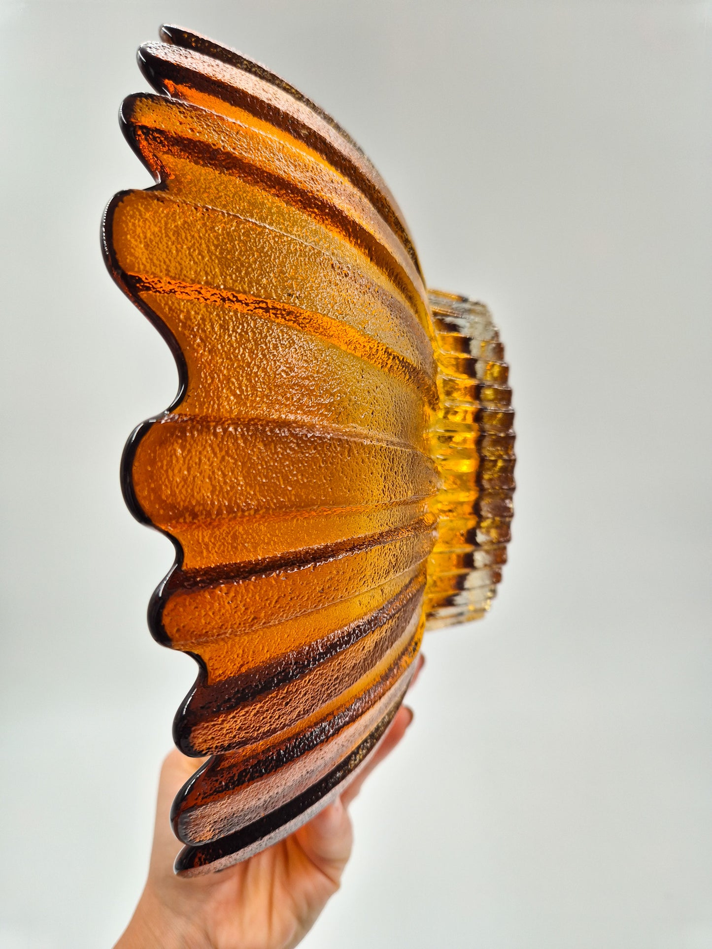 Vintage Humppila Glass Bowl – Amber Sunburst Pressed Glass