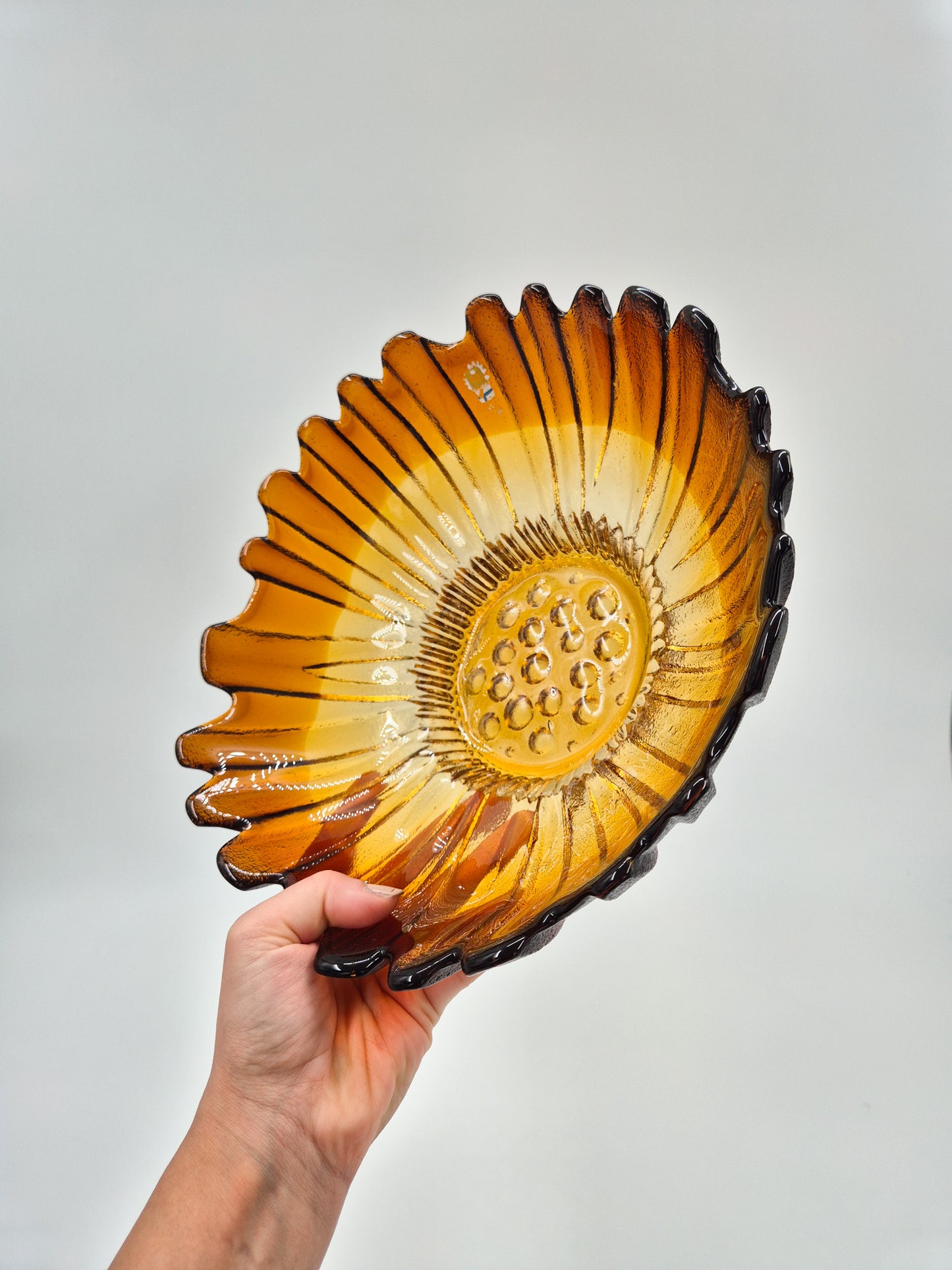 Vintage Humppila Glass Bowl – Amber Sunburst Pressed Glass
