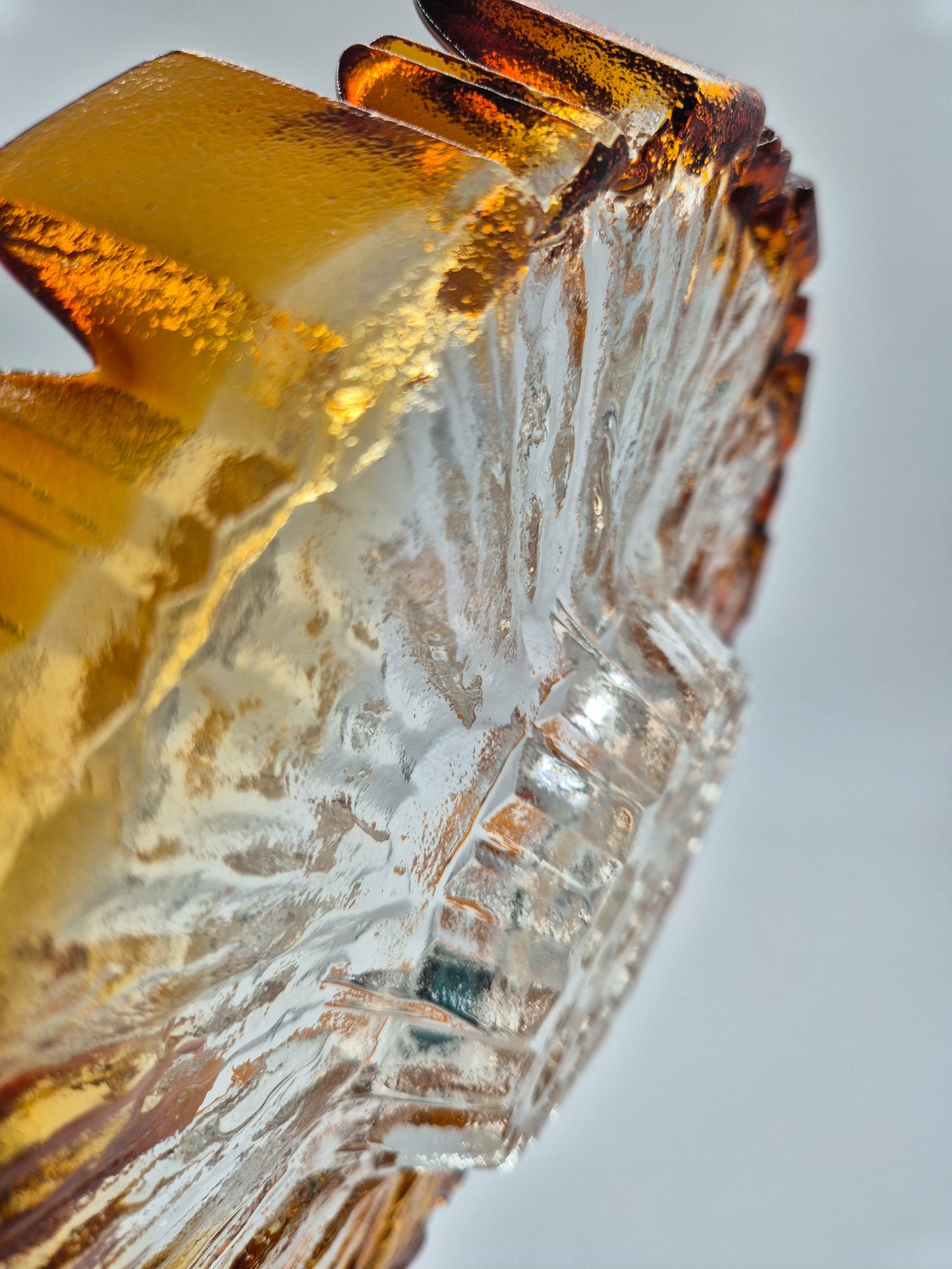 Vintage Humppila Glass Bowl – Amber Sunburst Pressed Glass