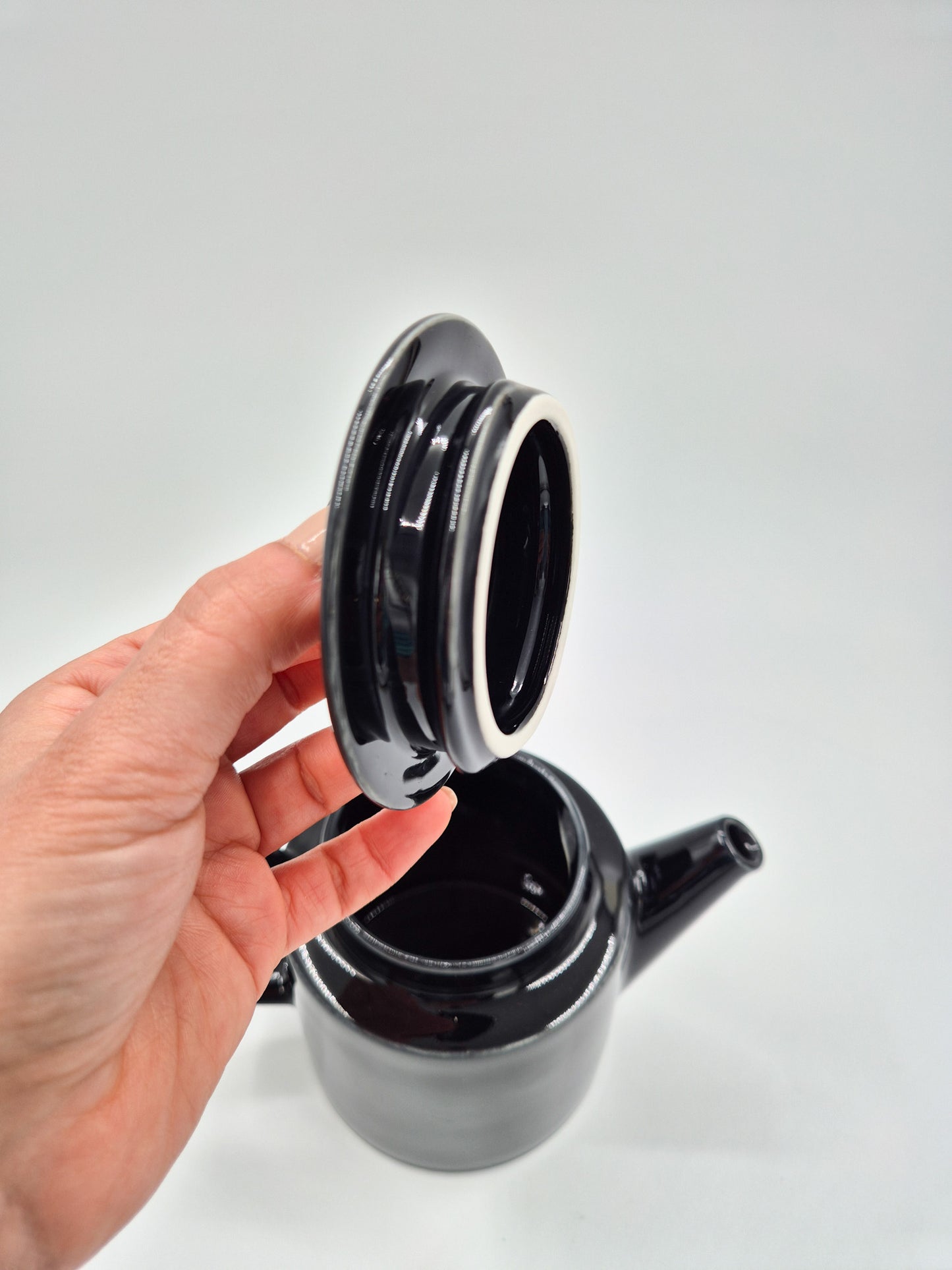 Arabia Kilta Black Pitcher – Kaj Franck – Vintage Finnish Modernist Ceramic