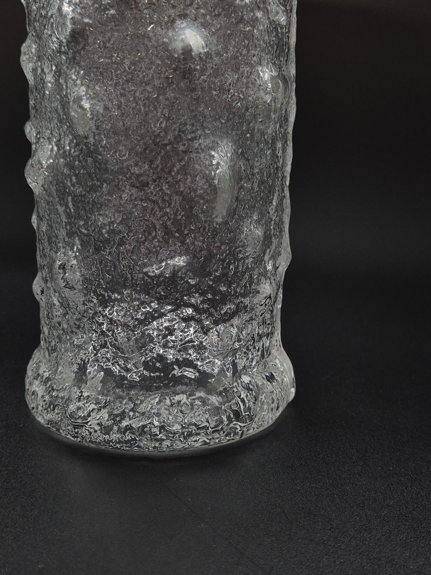 Iittala Rubus Vase by Timo Sarpaneva – Signed TS – Vintage Finnish Glass 21 cm