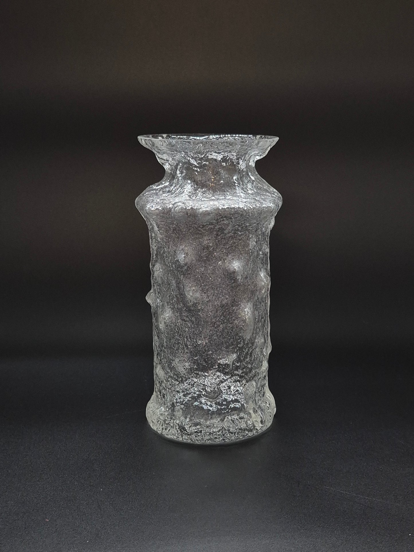 Iittala Rubus Vase by Timo Sarpaneva – Signed TS – Vintage Finnish Glass 21 cm