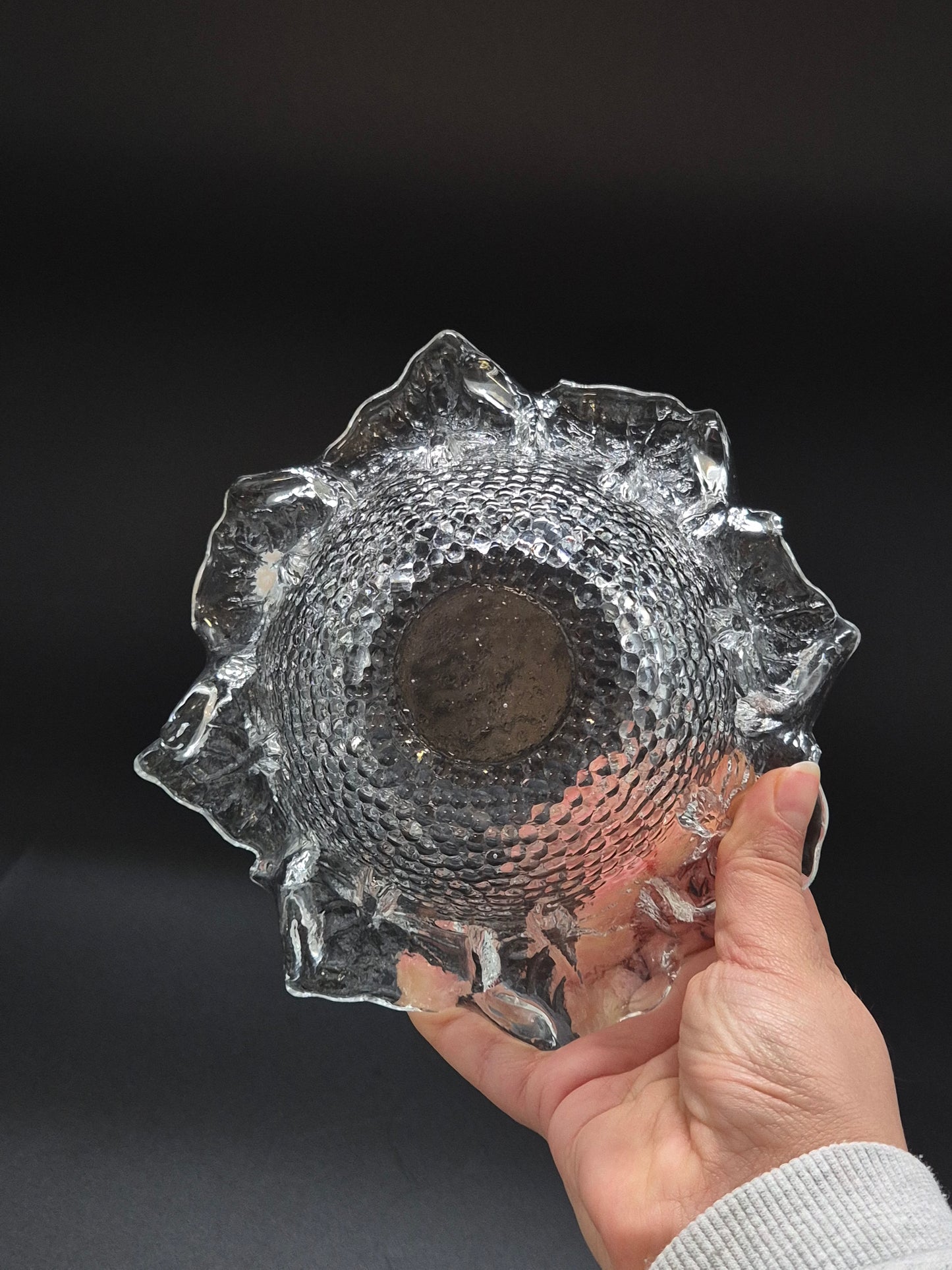 Humppila Kasvimaalla Bowl by Pertti Santalahti – Vintage Finnish Glass