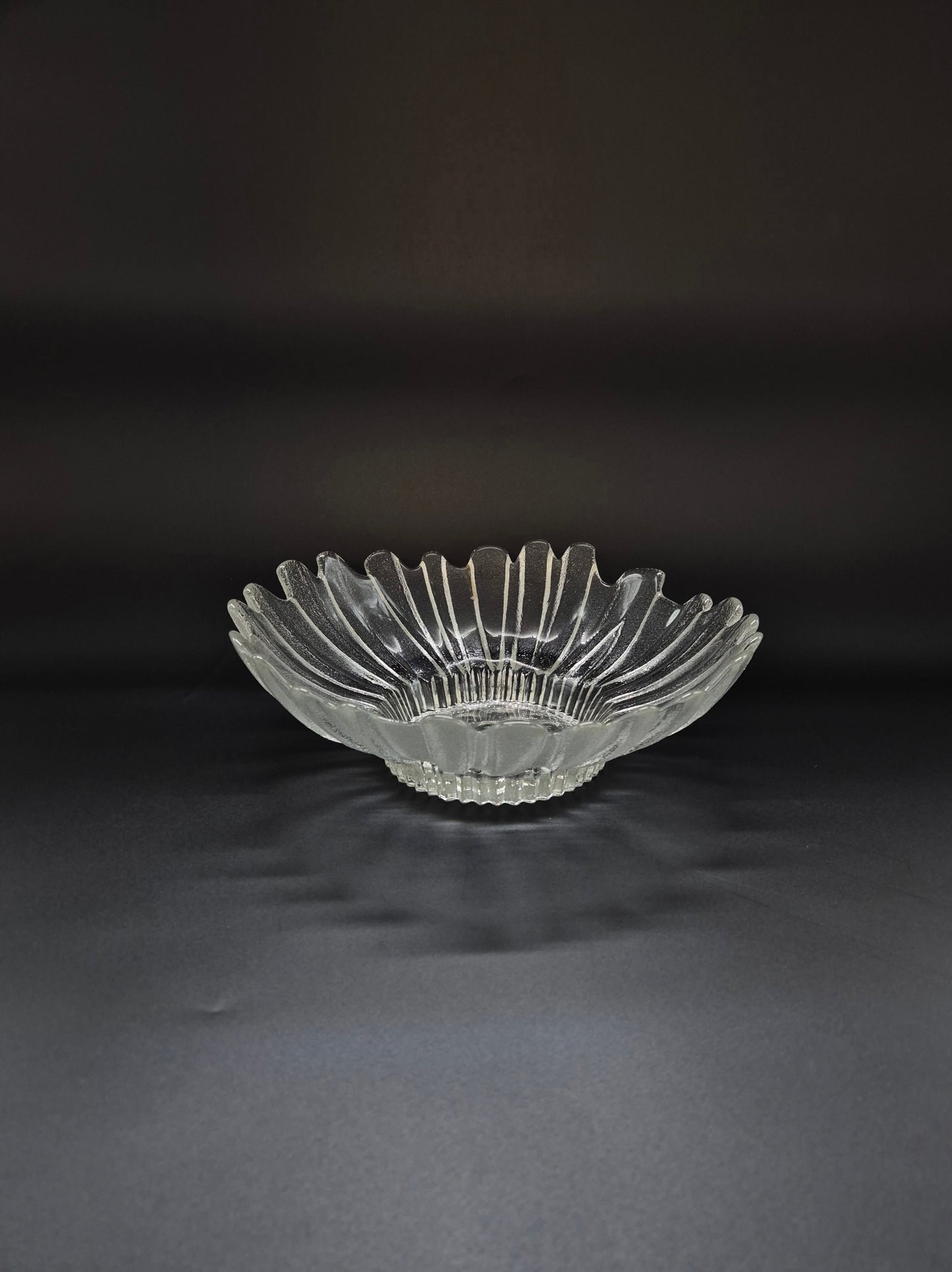 Humppila Tokka Serving Bowl by Tauno Wirkkala – Vintage Finnish Glass 28.5 cm
