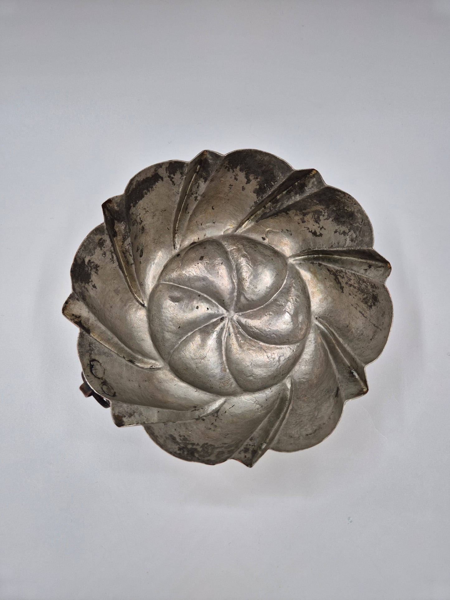 Vintage Copper Cake Mold 20.5 cm Swirl