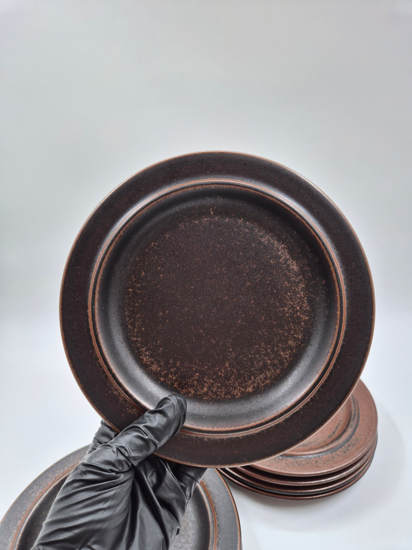 Arabia Ruska Plates Set of 8 – Finnish Vintage Brown Ceramic Dinner Plates