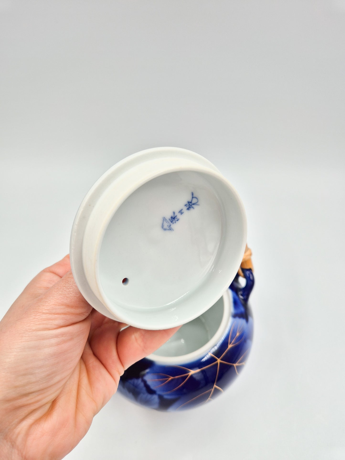 Japanese Fukagawa Seiji Porcelain Tea Set – Teapot with 5 Cups