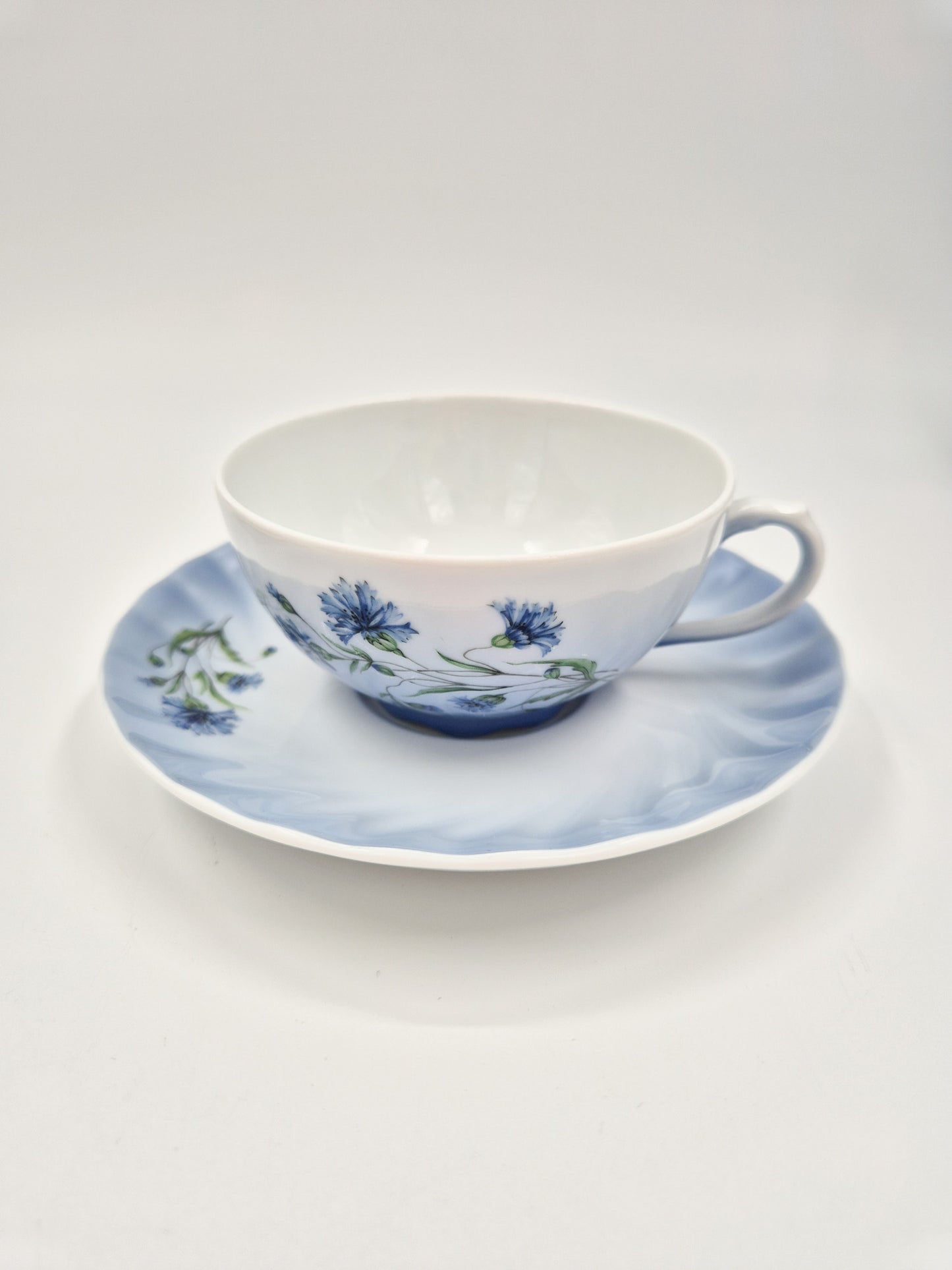 Christineholm Porcelain Tea Set with Warmer – Teapot & Cups Floral Blue Design