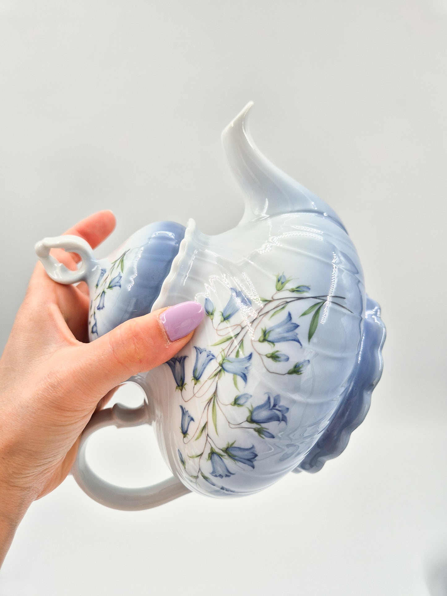 Christineholm Porcelain Tea Set with Warmer – Teapot & Cups Floral Blue Design