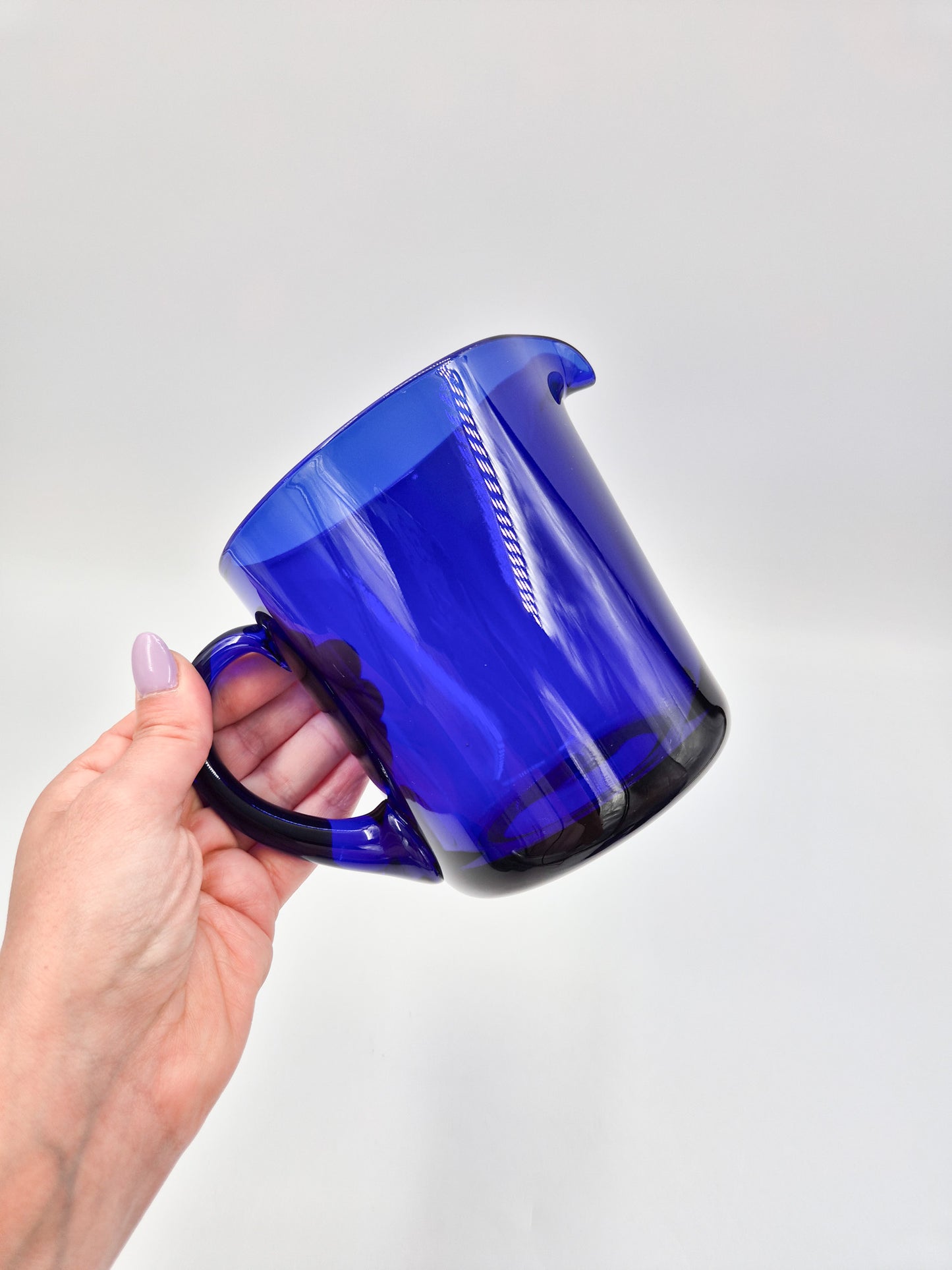 Kaj Franck Cobalt Blue Glass Pitcher – 1L Finnish Design