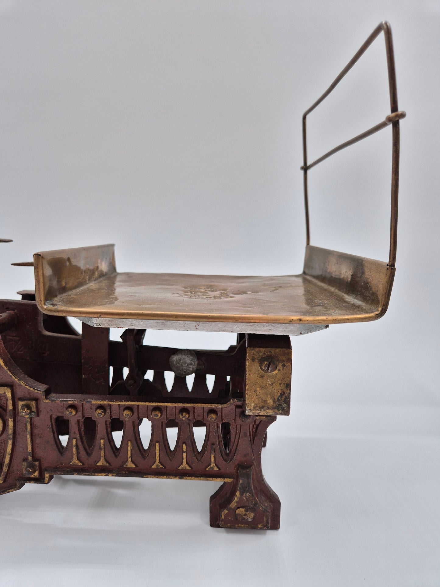 Antique Cast Iron Scale 3 kg