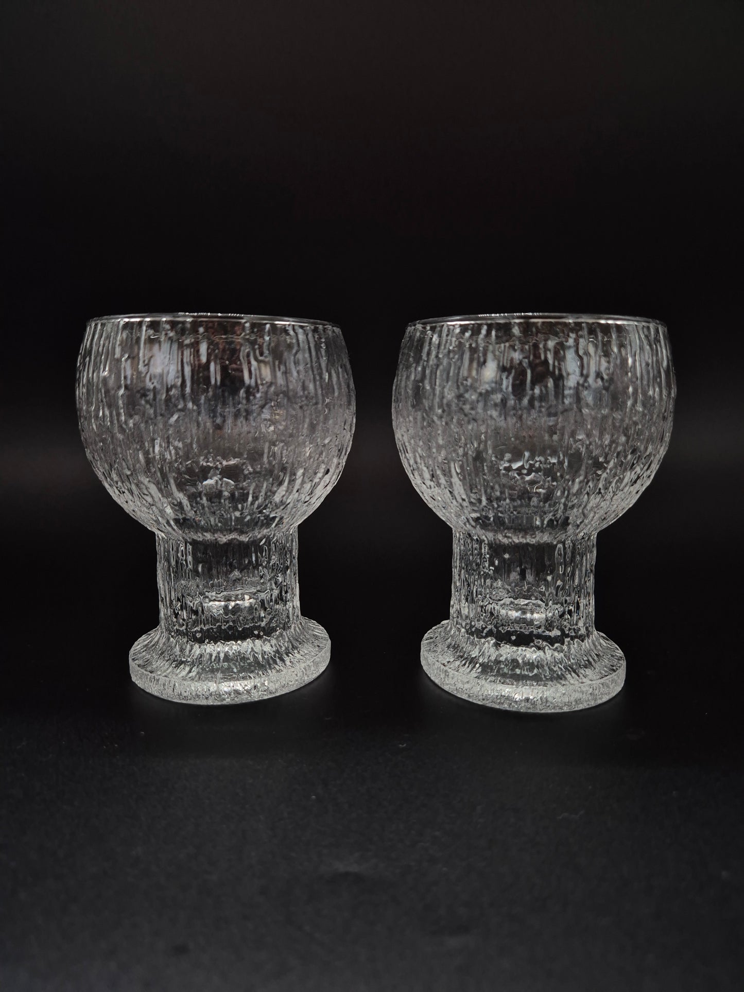 Iittala Kekkerit witte wijnglazen van Timo Sarpaneva (1973-1986)