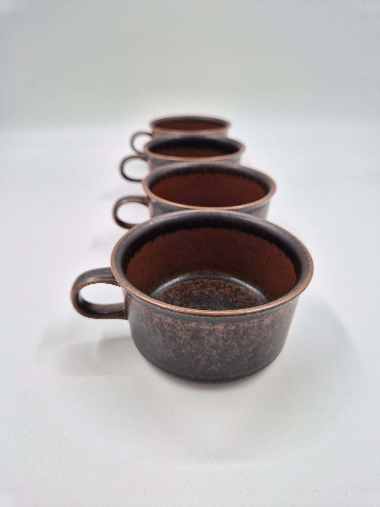 Set of 4 Arabia Ruska Tea Cup – Vintage Finnish Stoneware Cups and Saucers – Mid Century Nordic Brown Pottery