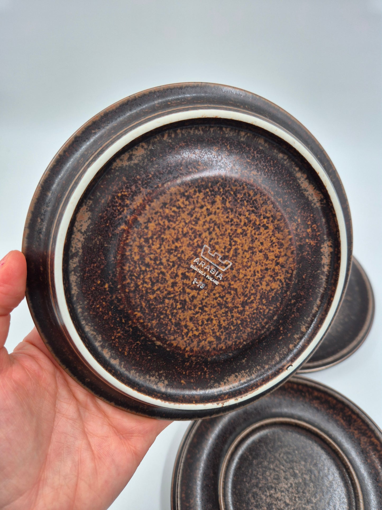 Set of 4 Arabia Ruska Tea Cup – Vintage Finnish Stoneware Cups and Saucers – Mid Century Nordic Brown Pottery