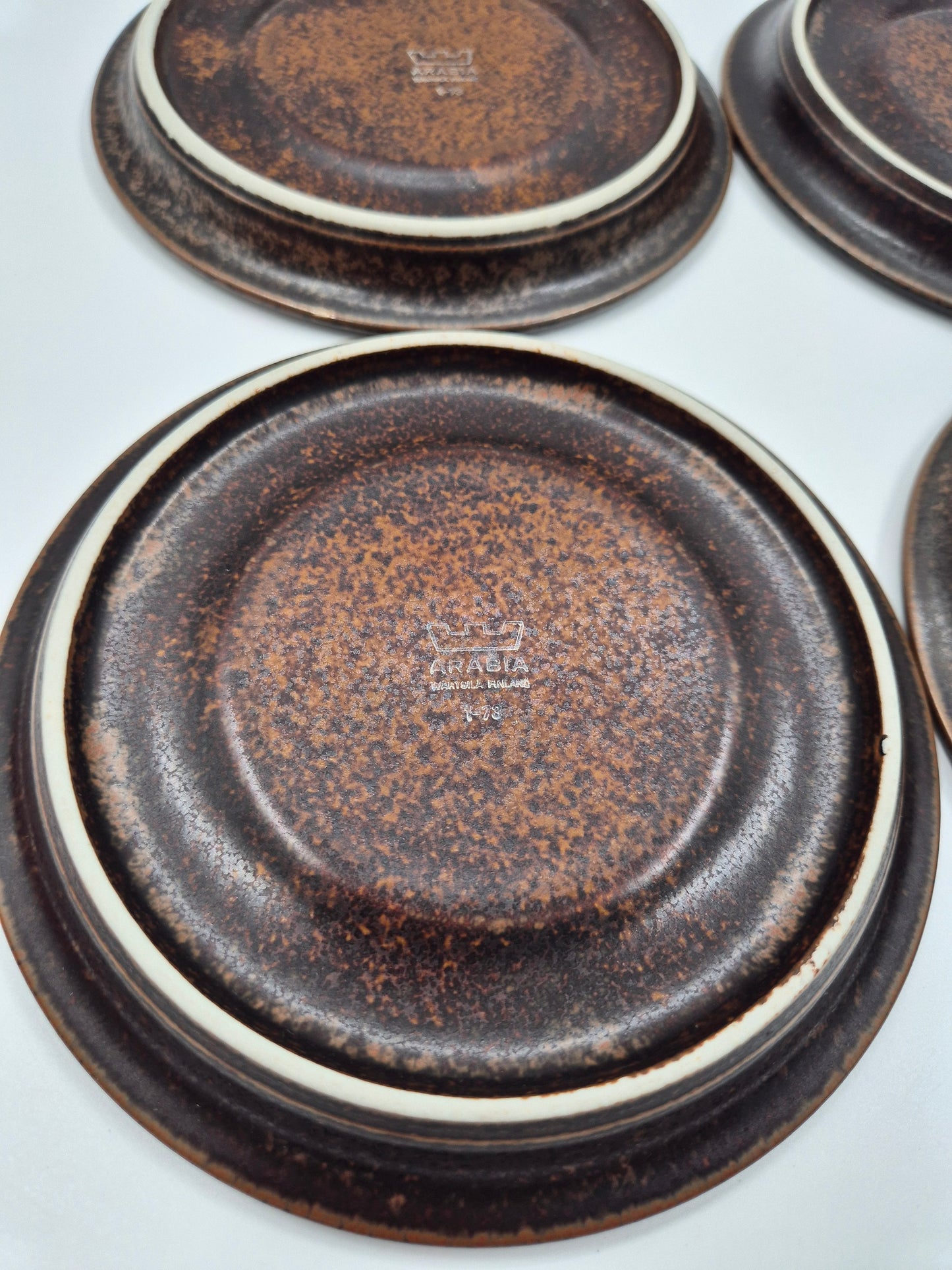 Set of 4 Arabia Ruska Tea Cup – Vintage Finnish Stoneware Cups and Saucers – Mid Century Nordic Brown Pottery