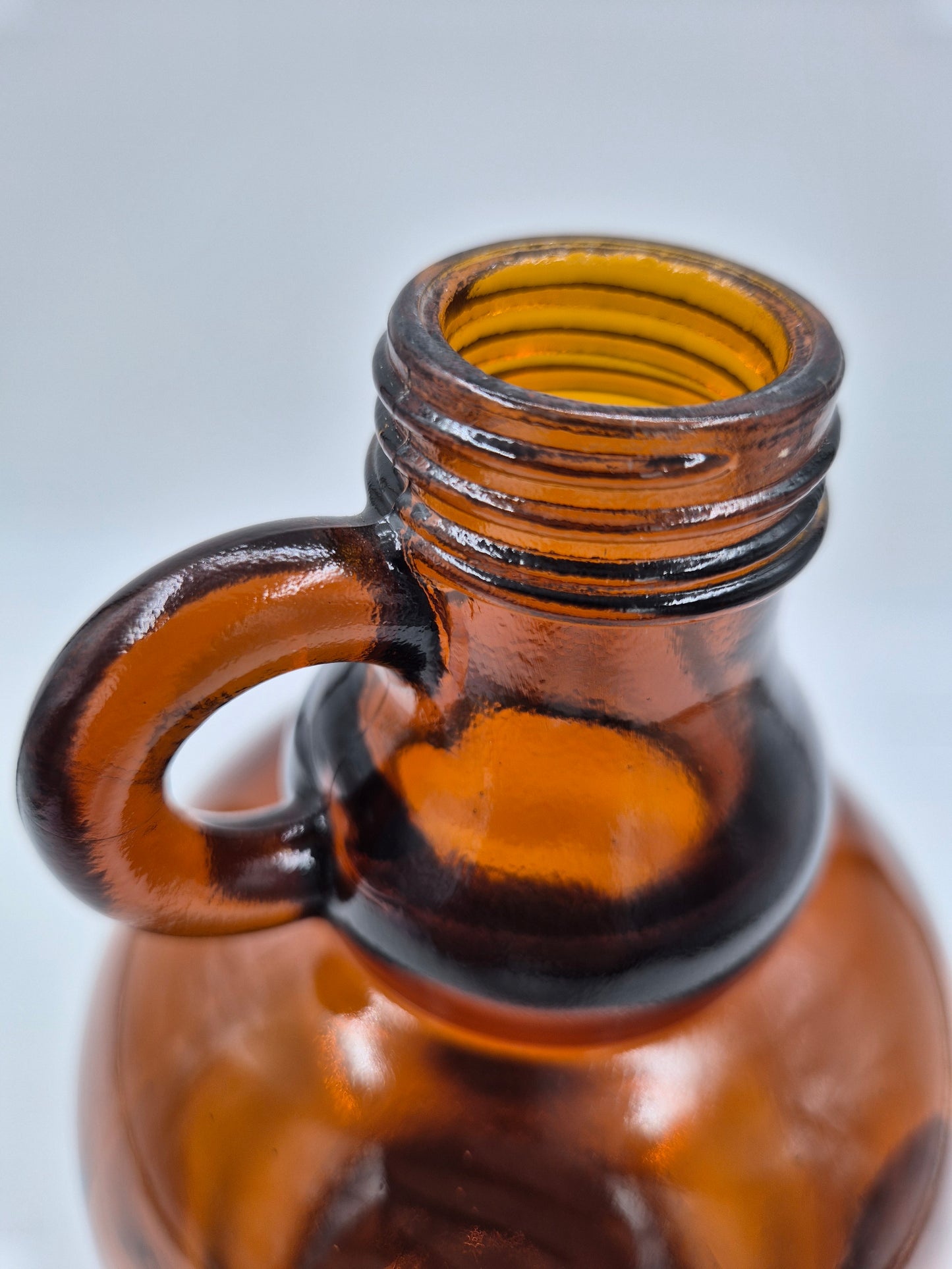 Vintage Apothecary Bottle “Spir. Menthol 2%” – Amber Glass Pharmacy Bottle with Handle – 27 cm