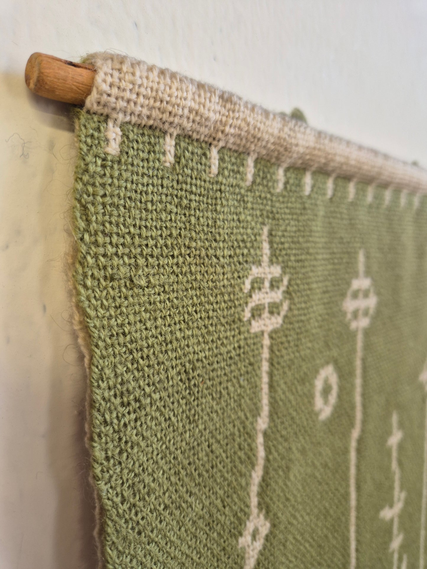Elonkorjuu — Vintage Finnish Folk Art Wall Hanging by Laura Korpikaivo-Tamminen, 63 x 110 cm