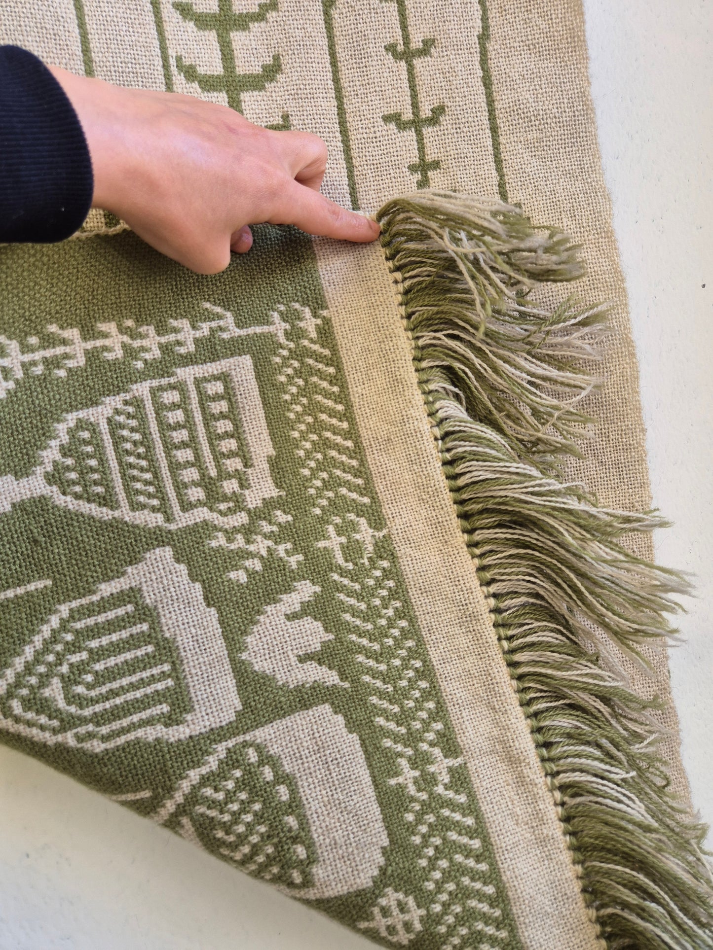 Elonkorjuu — Vintage Finnish Folk Art Wall Hanging by Laura Korpikaivo-Tamminen, 63 x 110 cm