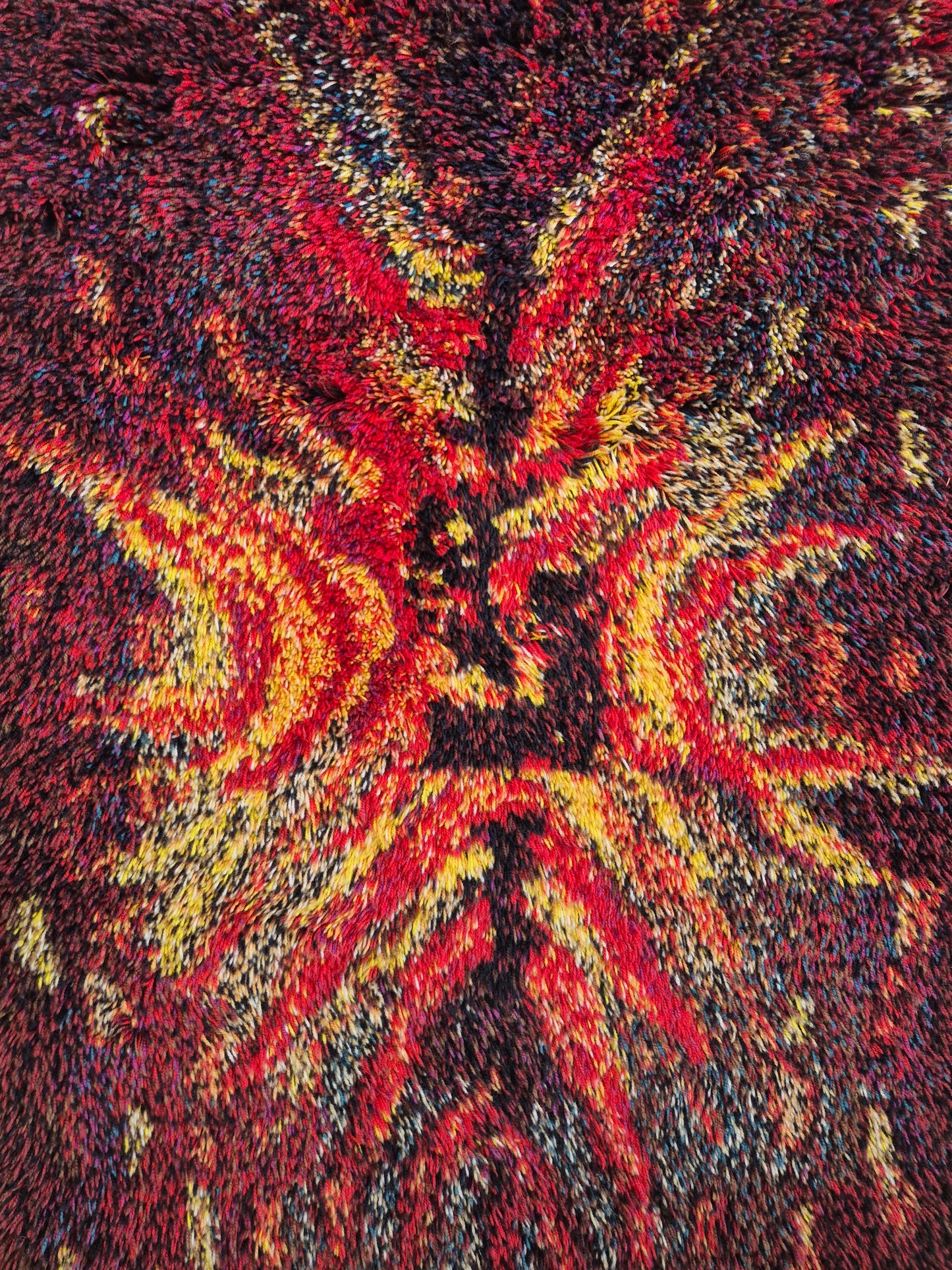 Vintage Finnish Wall Rug “Tulikukka” by Suvi Peura – Large Handwoven Textile Art 175 x 110 cm