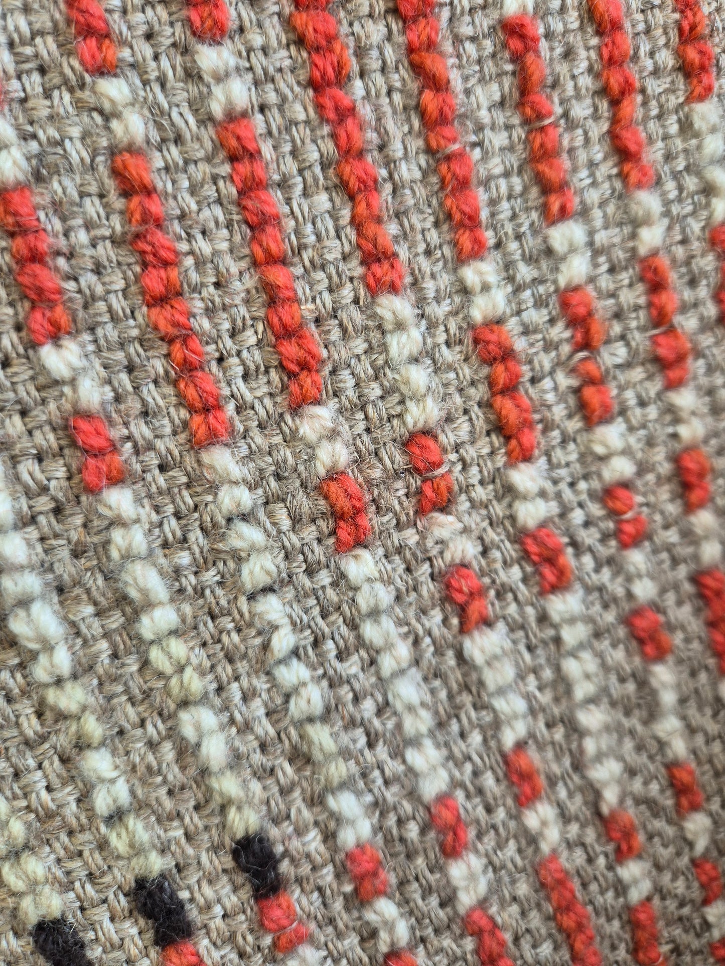 Vintage Finnish Wall Rya Rug 114 x 180 cm – Orange & Burgundy