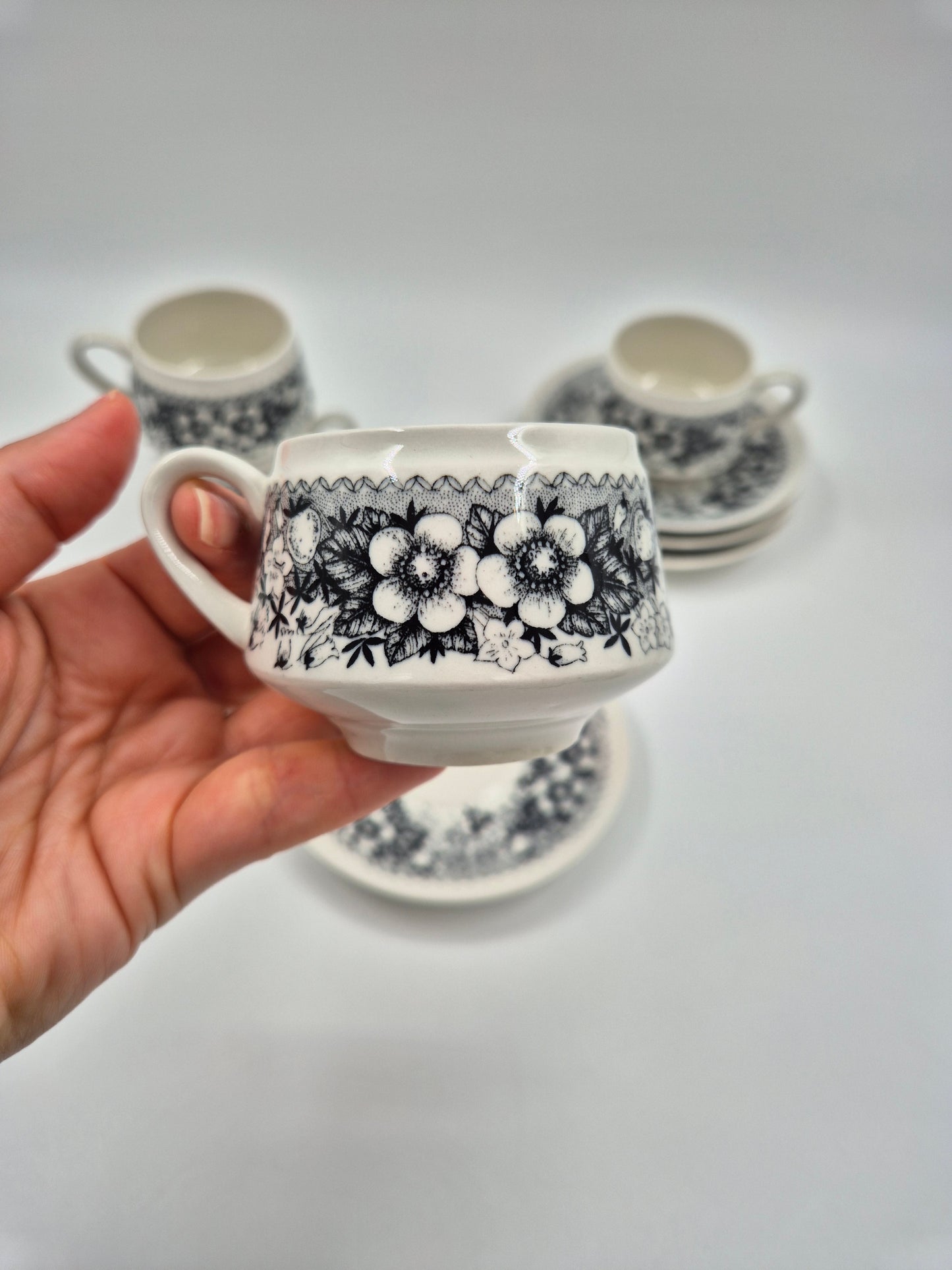 Set of 4 vintage Arabia Finland Talvikki Espresso Cup & Saucer – Finnish Floral Ceramic