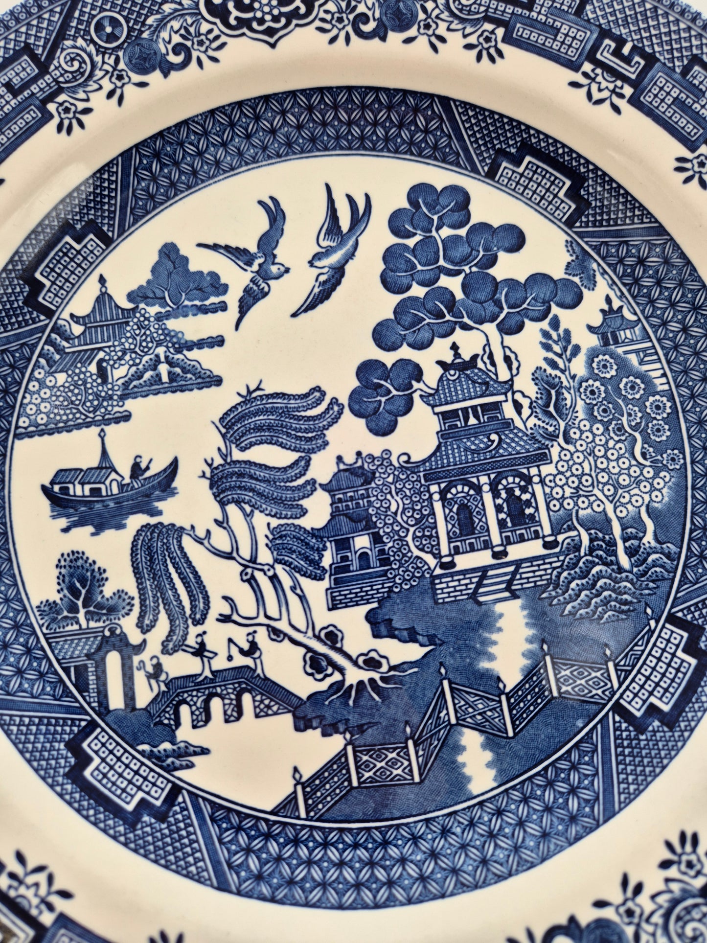 Vintage Blue Willow Dinner Plates by Churchill England, Set of 8