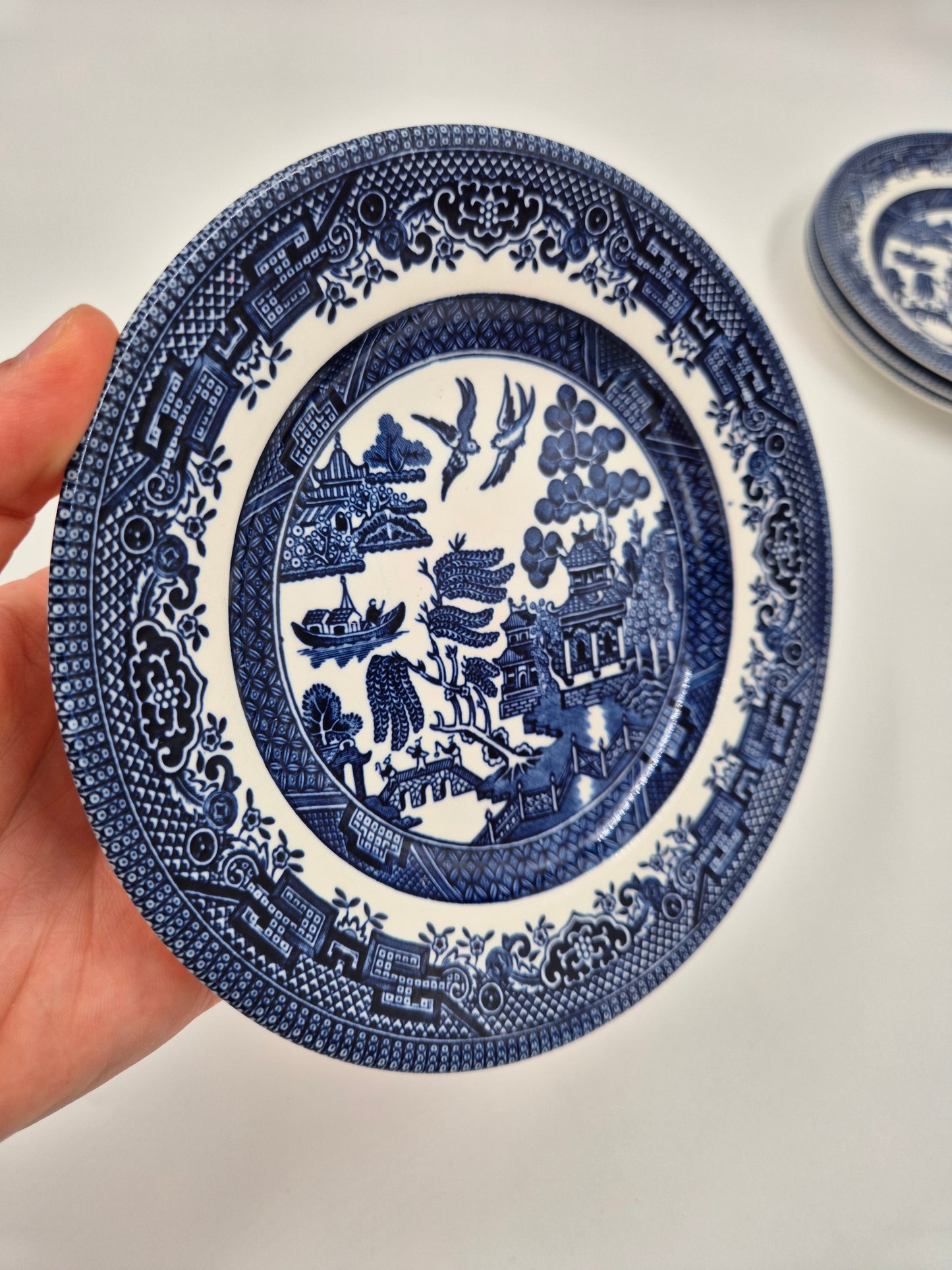 Set of 8 Vintage Churchill England Blue Willow Dessert Plates 17 cm | Blue & White English Transferware