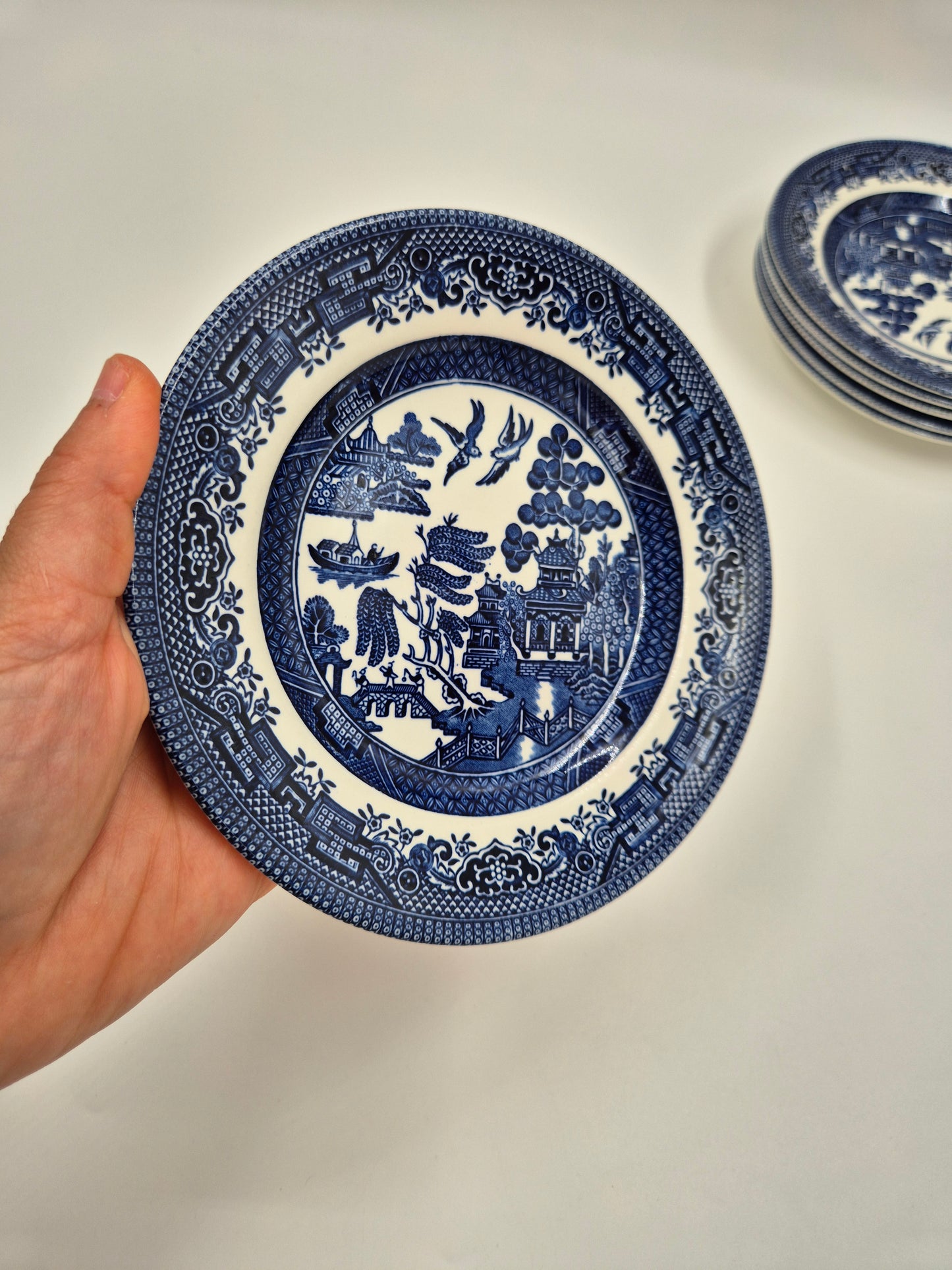 Set of 8 Vintage Churchill England Blue Willow Dessert Plates 17 cm | Blue & White English Transferware